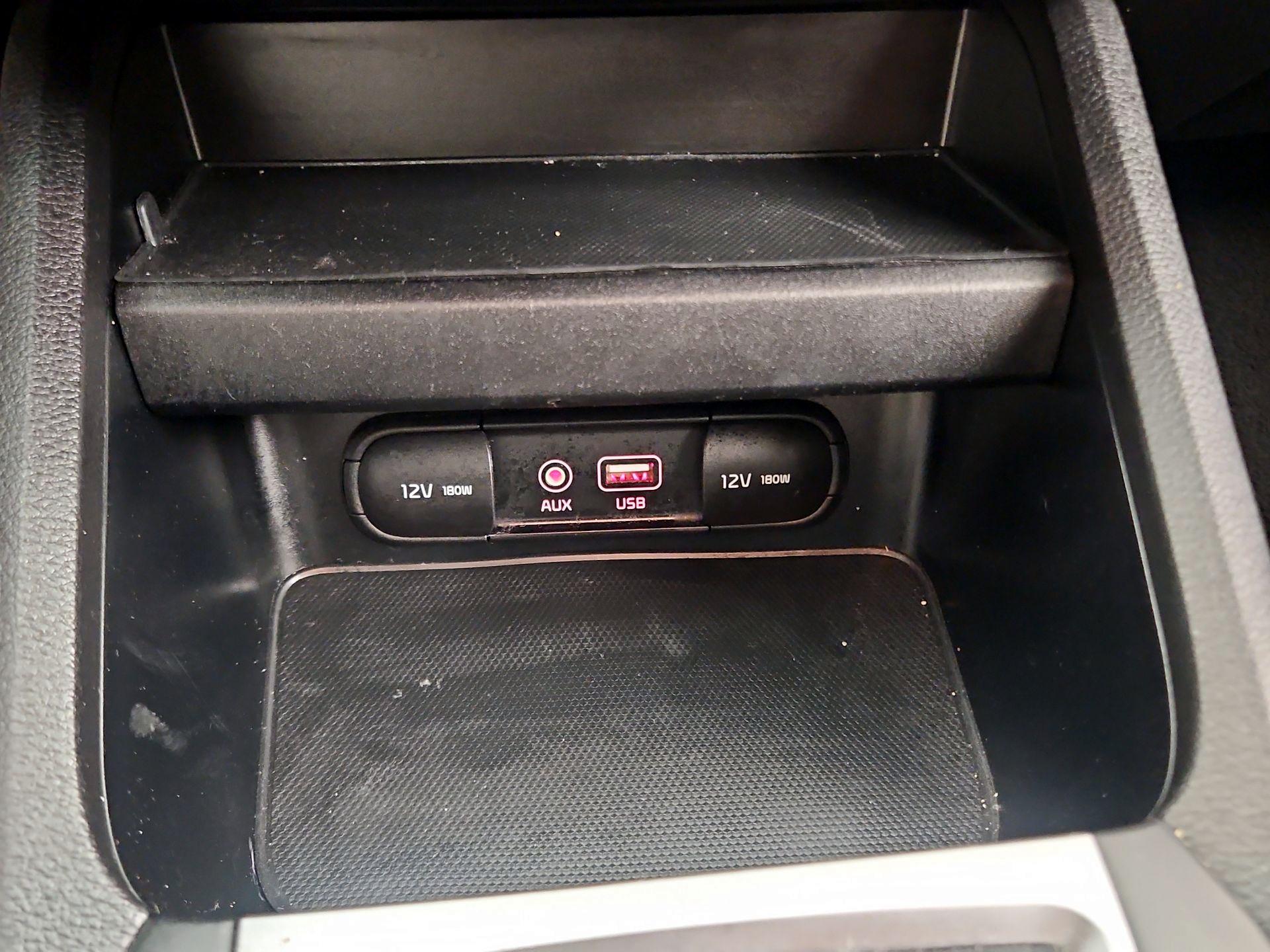 Thumbnail: 2021 Kia Forte - 18