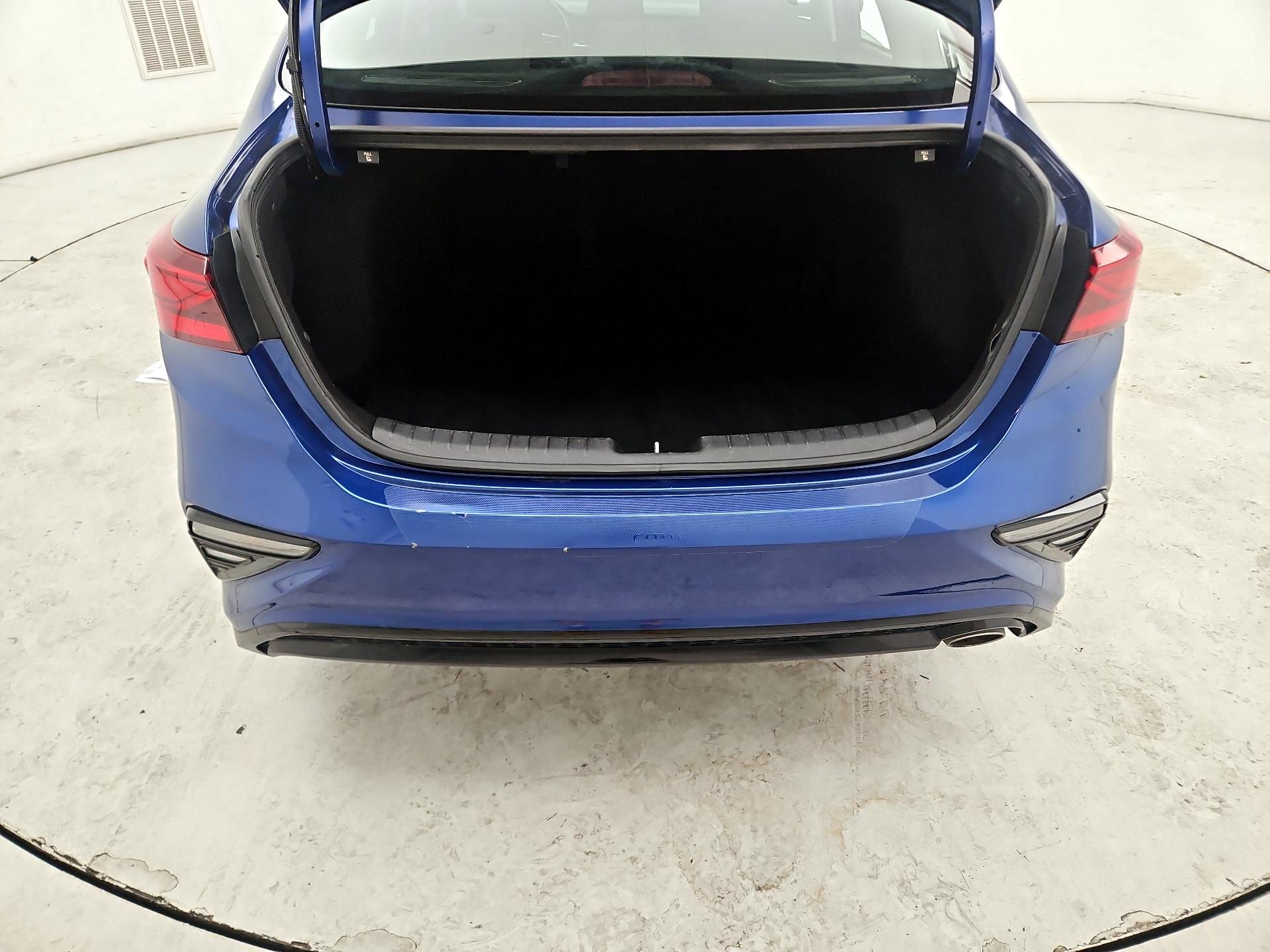 Thumbnail: 2021 Kia Forte - 20