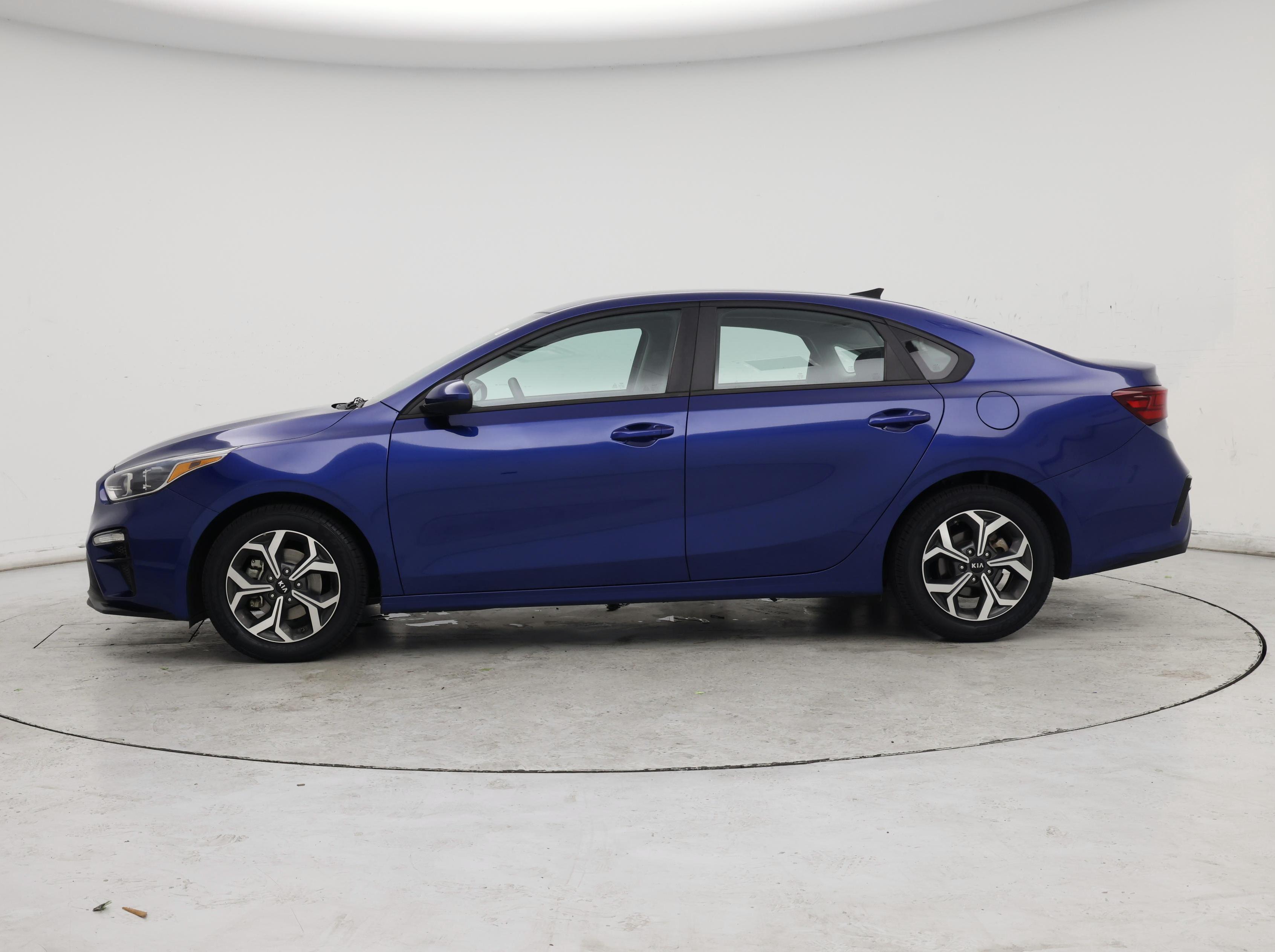 Thumbnail: 2021 Kia Forte - 3