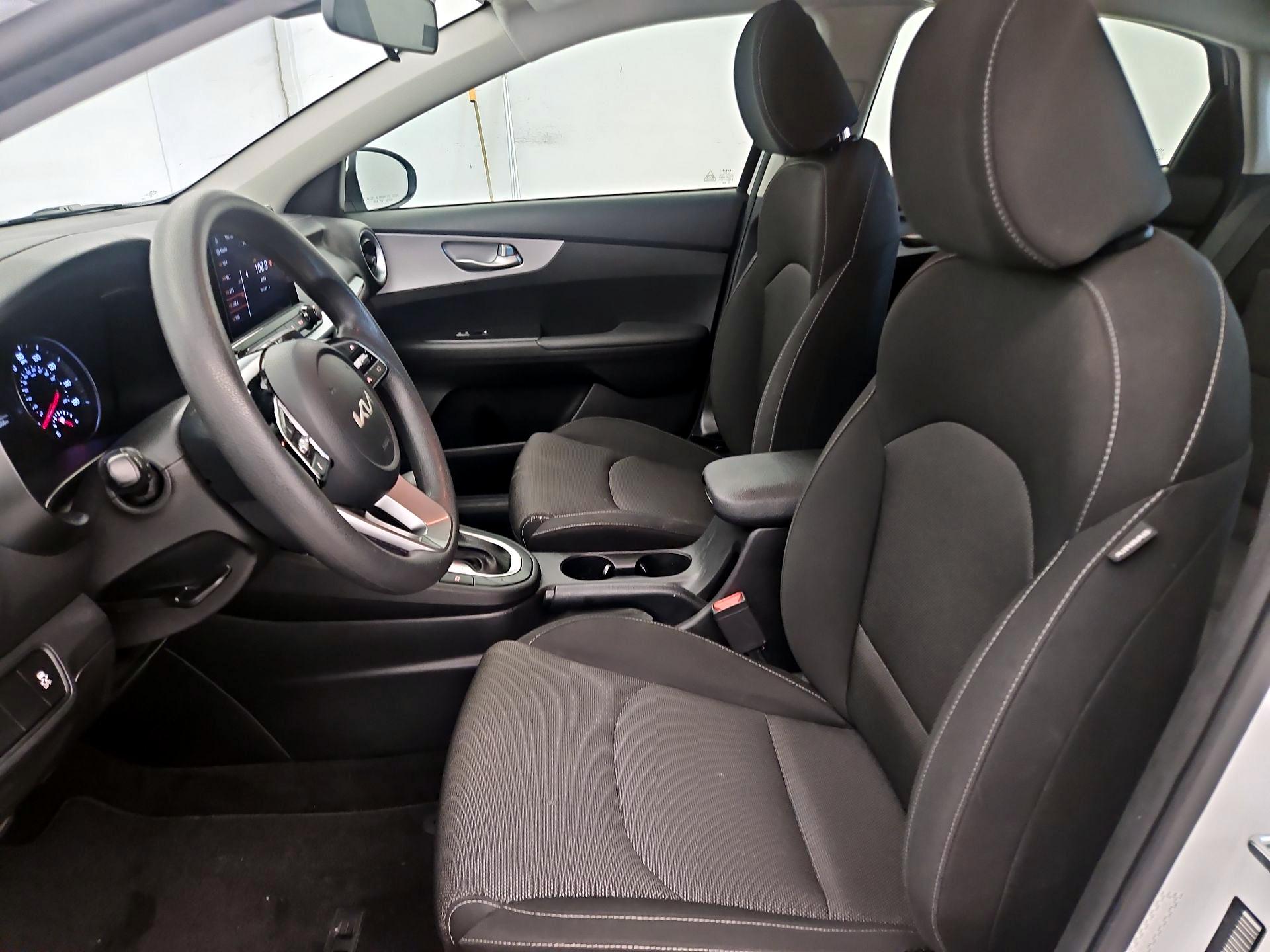 Thumbnail: 2023 Kia Forte - 11