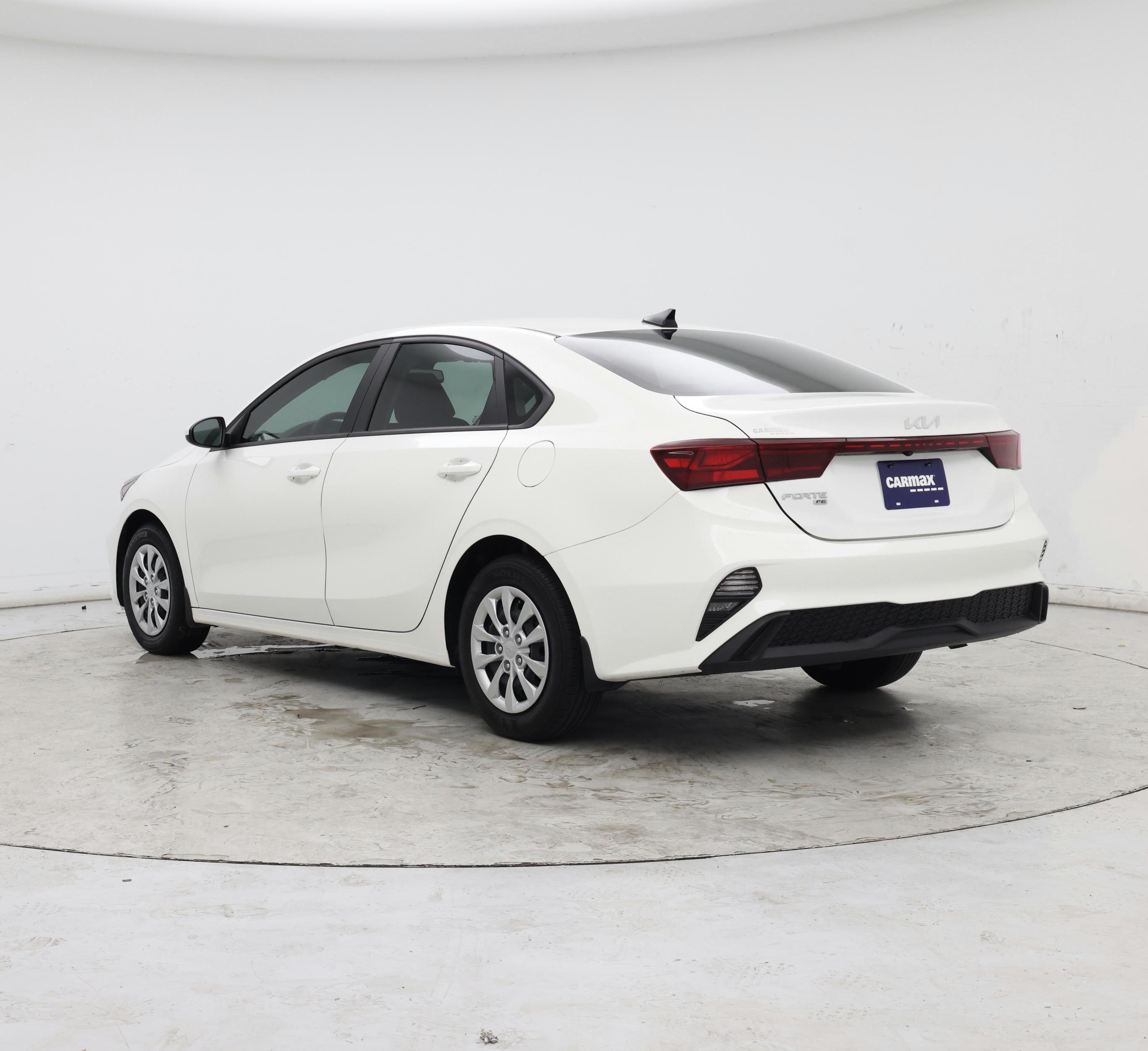 Thumbnail: 2023 Kia Forte - 2