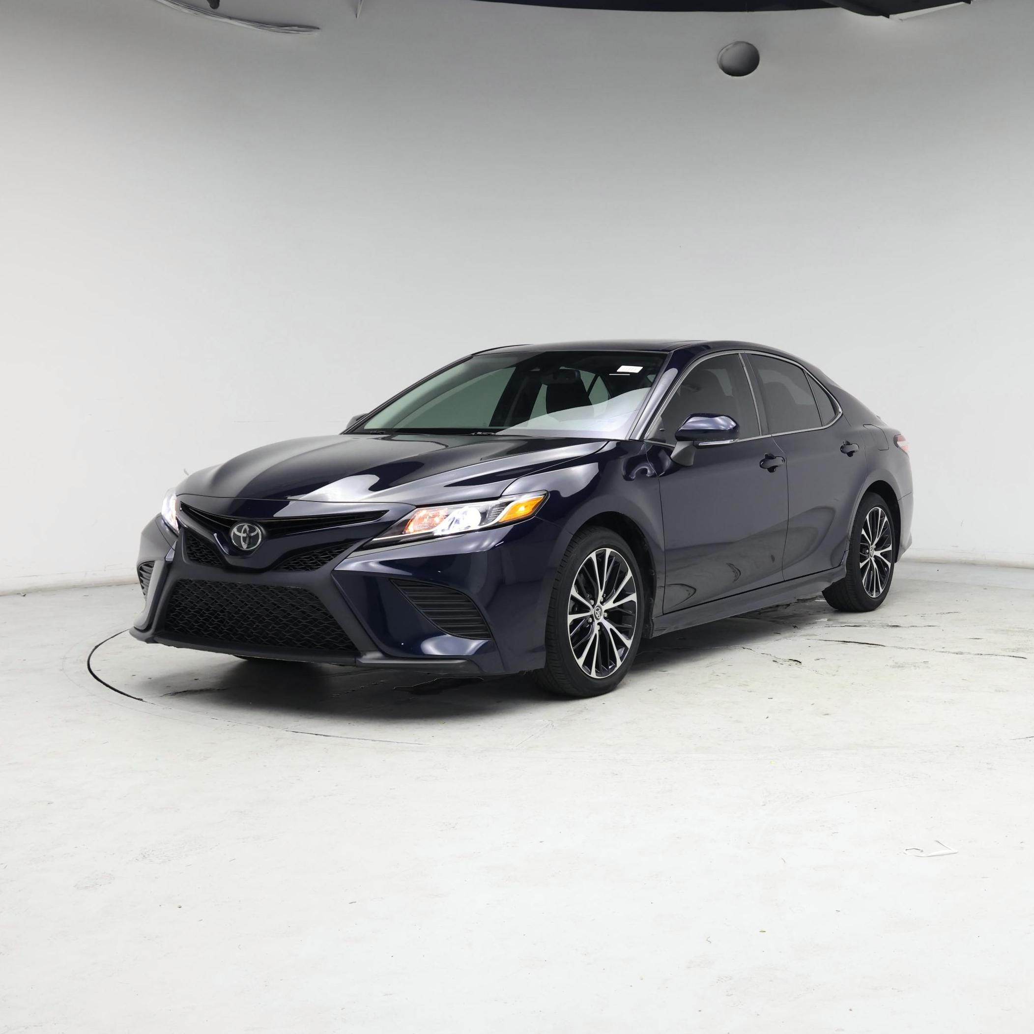 Thumbnail: 2020 Toyota Camry - 4