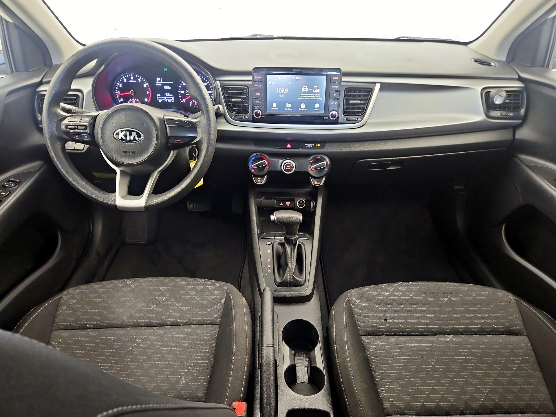 Thumbnail: 2020 Kia Rio - 9