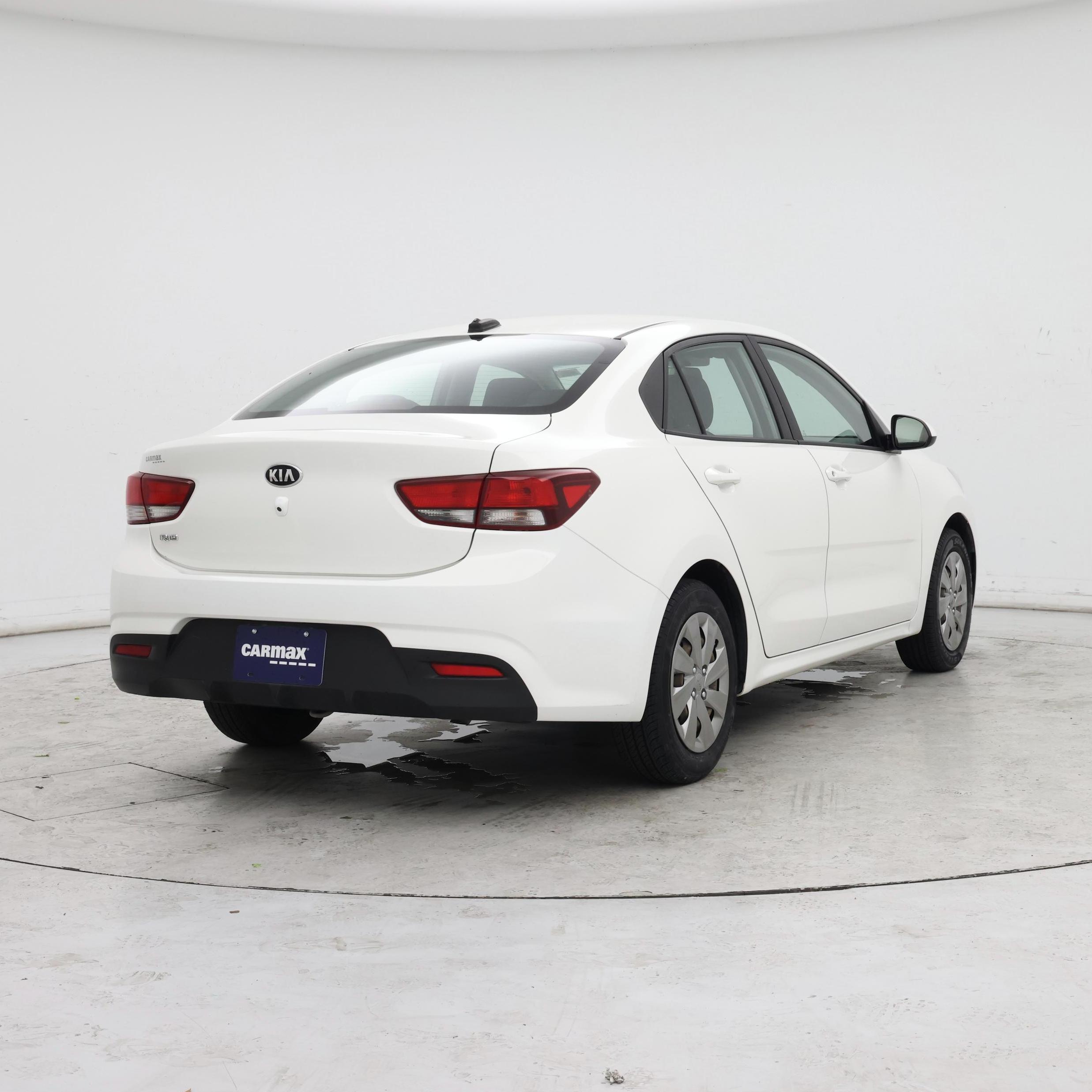 Thumbnail: 2020 Kia Rio - 8