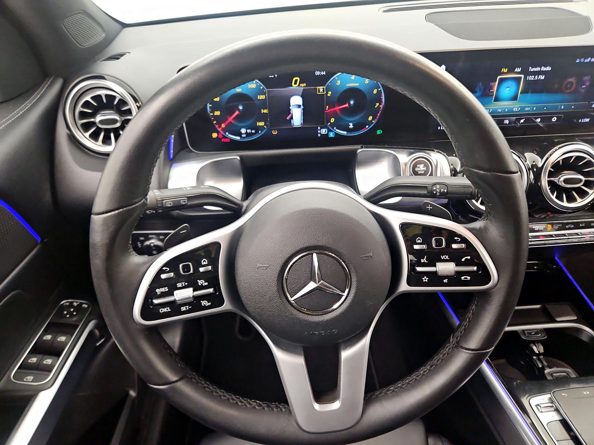 Thumbnail: 2020 Mercedes-Benz GLB - 10