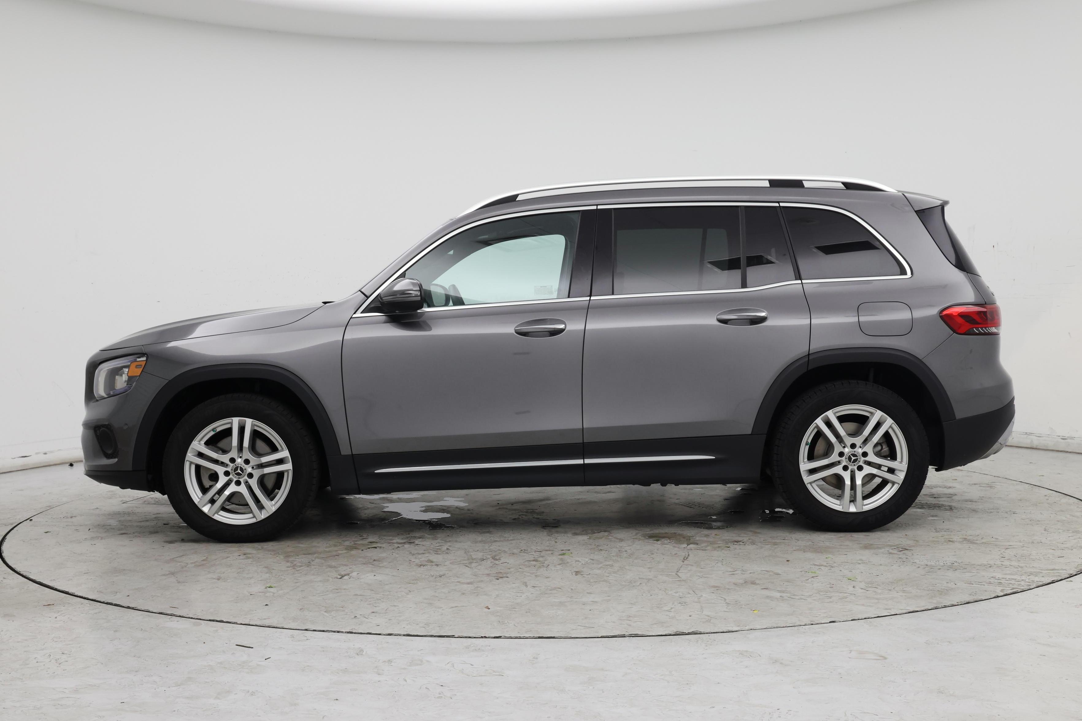 Thumbnail: 2020 Mercedes-Benz GLB - 3