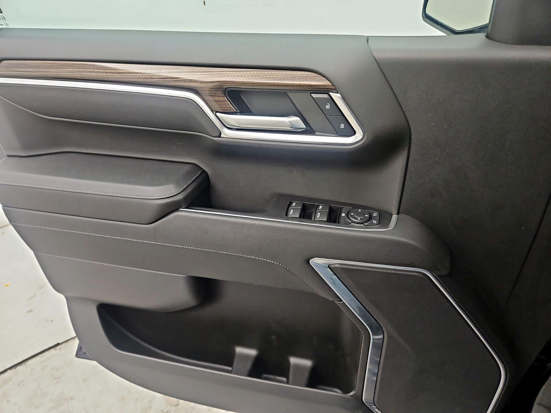 Thumbnail: 2023 Chevrolet Silverado 1500 - 12