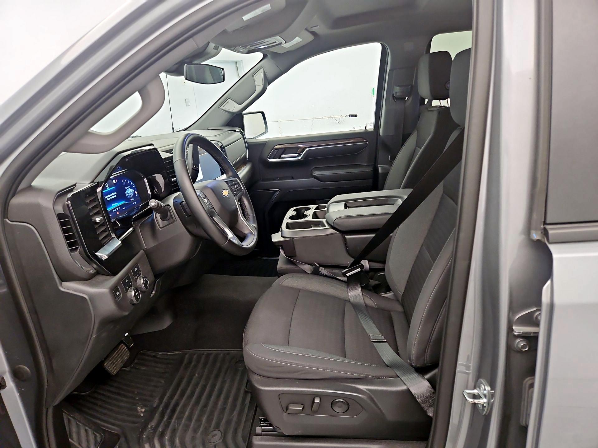 Thumbnail: 2023 Chevrolet Silverado 1500 - 11