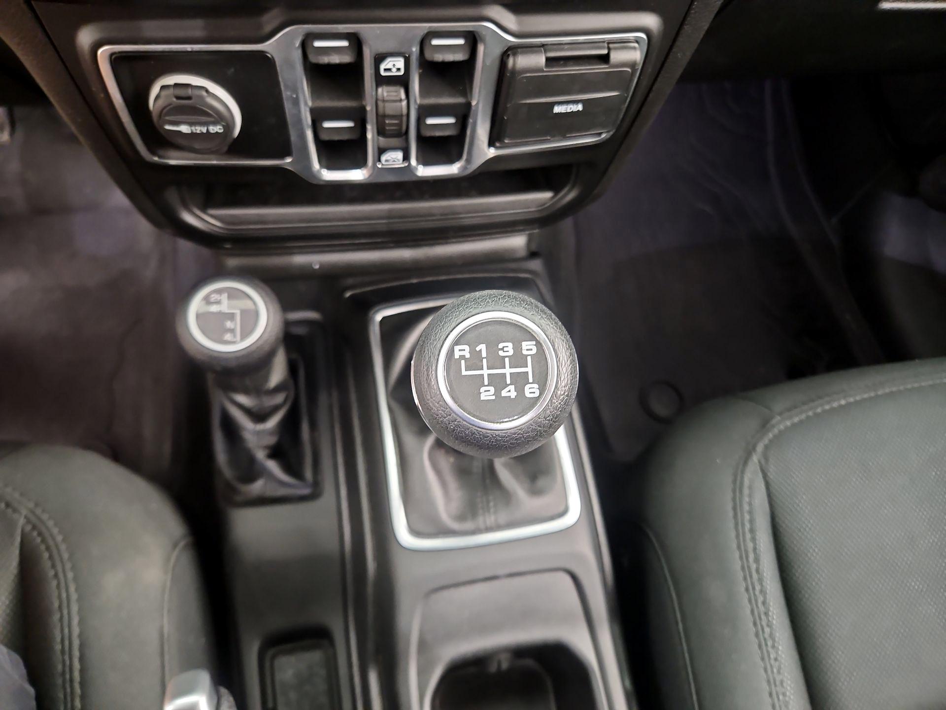 Thumbnail: 2020 Jeep Wrangler - 17