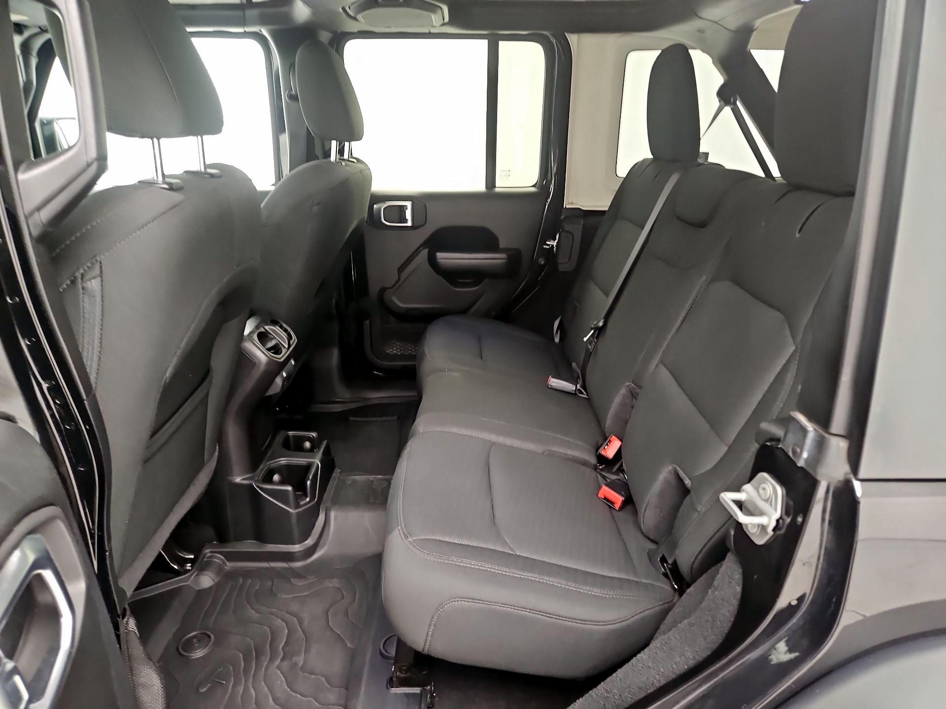 Thumbnail: 2020 Jeep Wrangler - 19