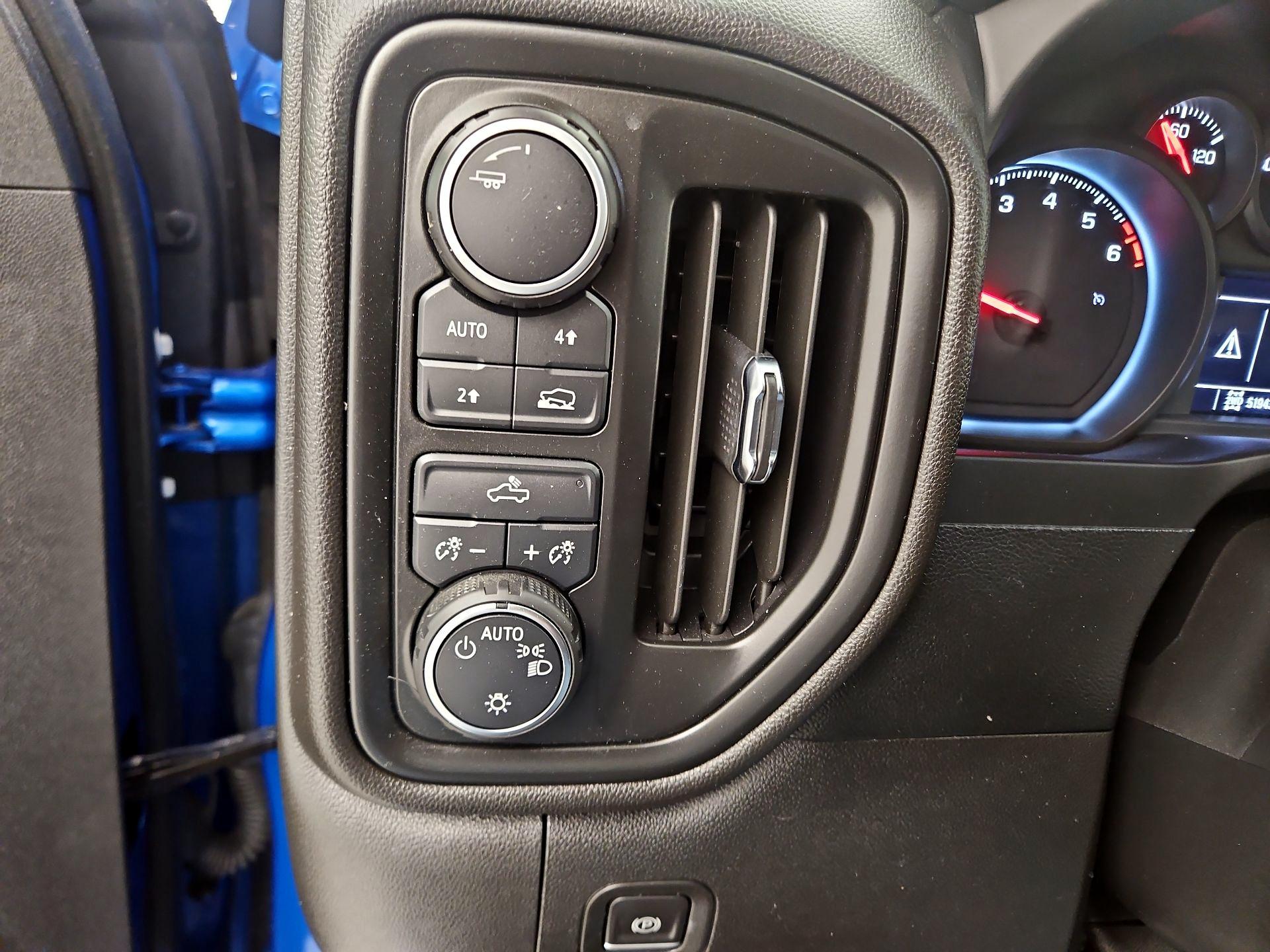 Thumbnail: 2022 Chevrolet Silverado 1500 - 13
