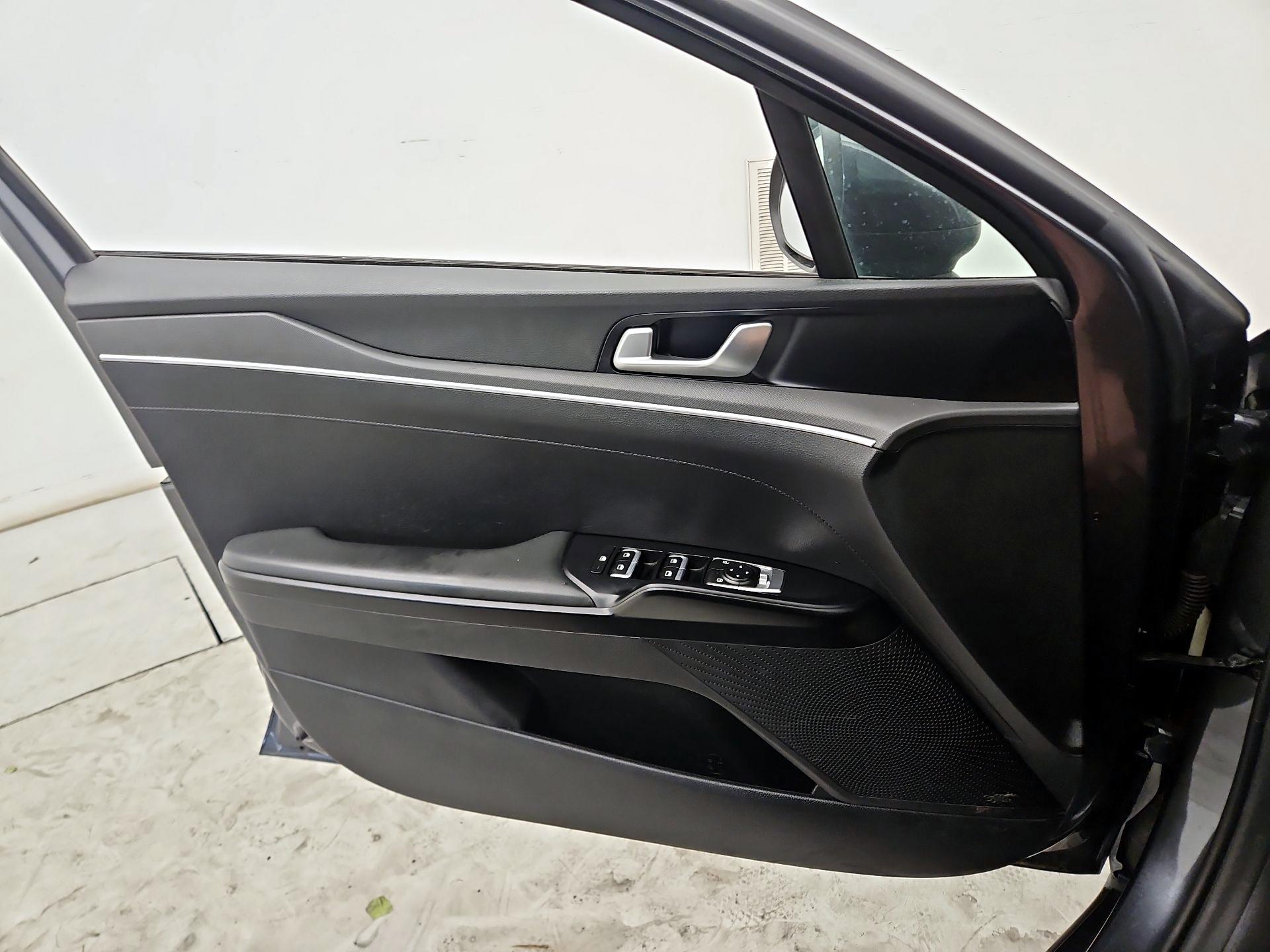 Thumbnail: 2022 Kia K5 - 12