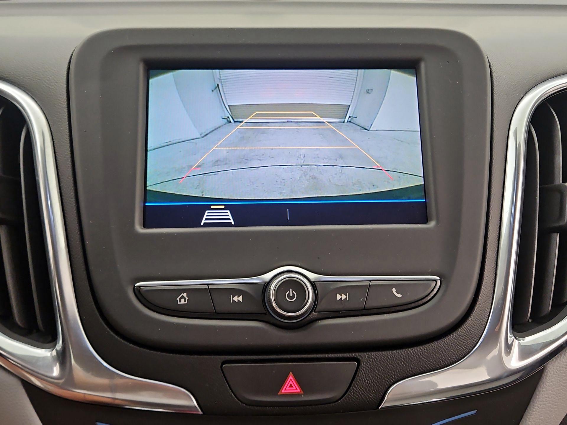 Thumbnail: 2021 Chevrolet Equinox - 14