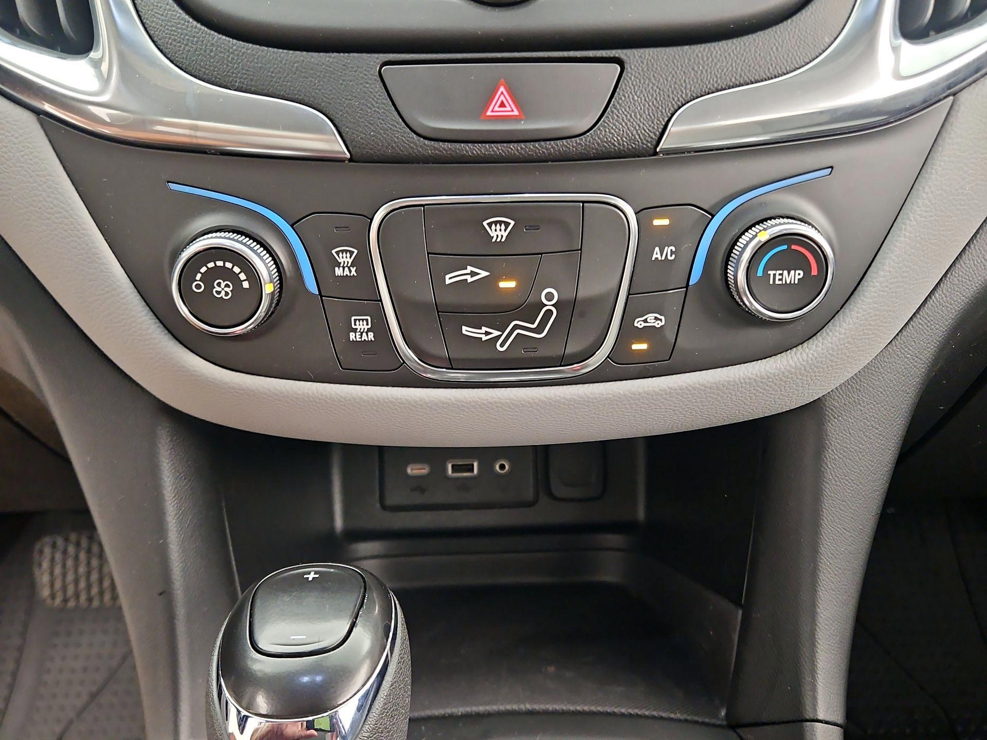 Thumbnail: 2021 Chevrolet Equinox - 16