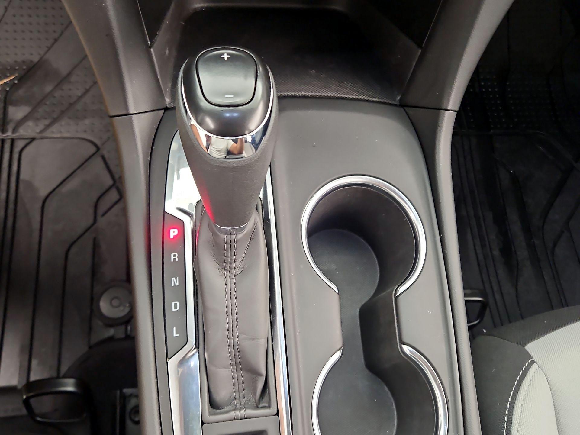 Thumbnail: 2021 Chevrolet Equinox - 17