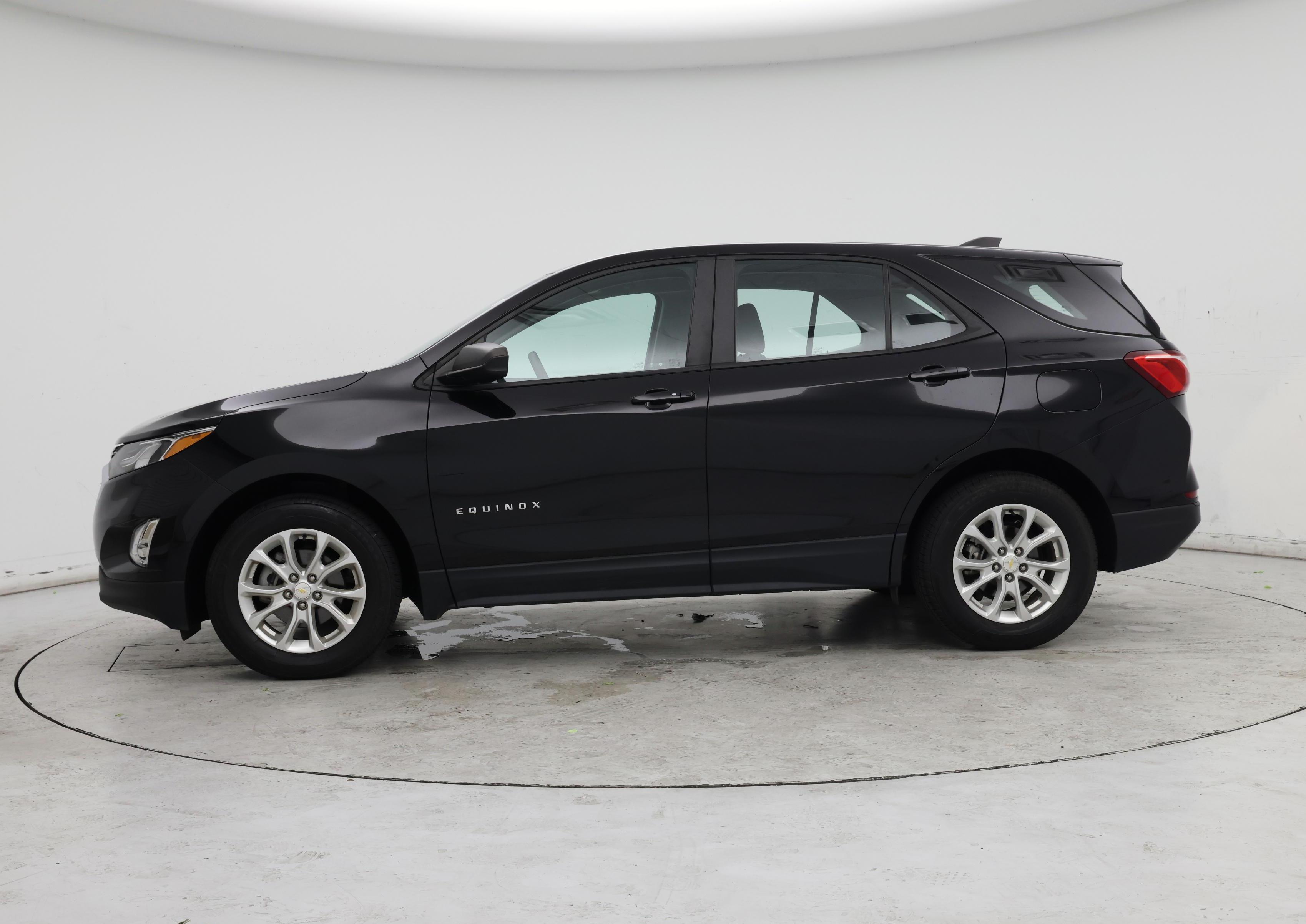 Thumbnail: 2021 Chevrolet Equinox - 3