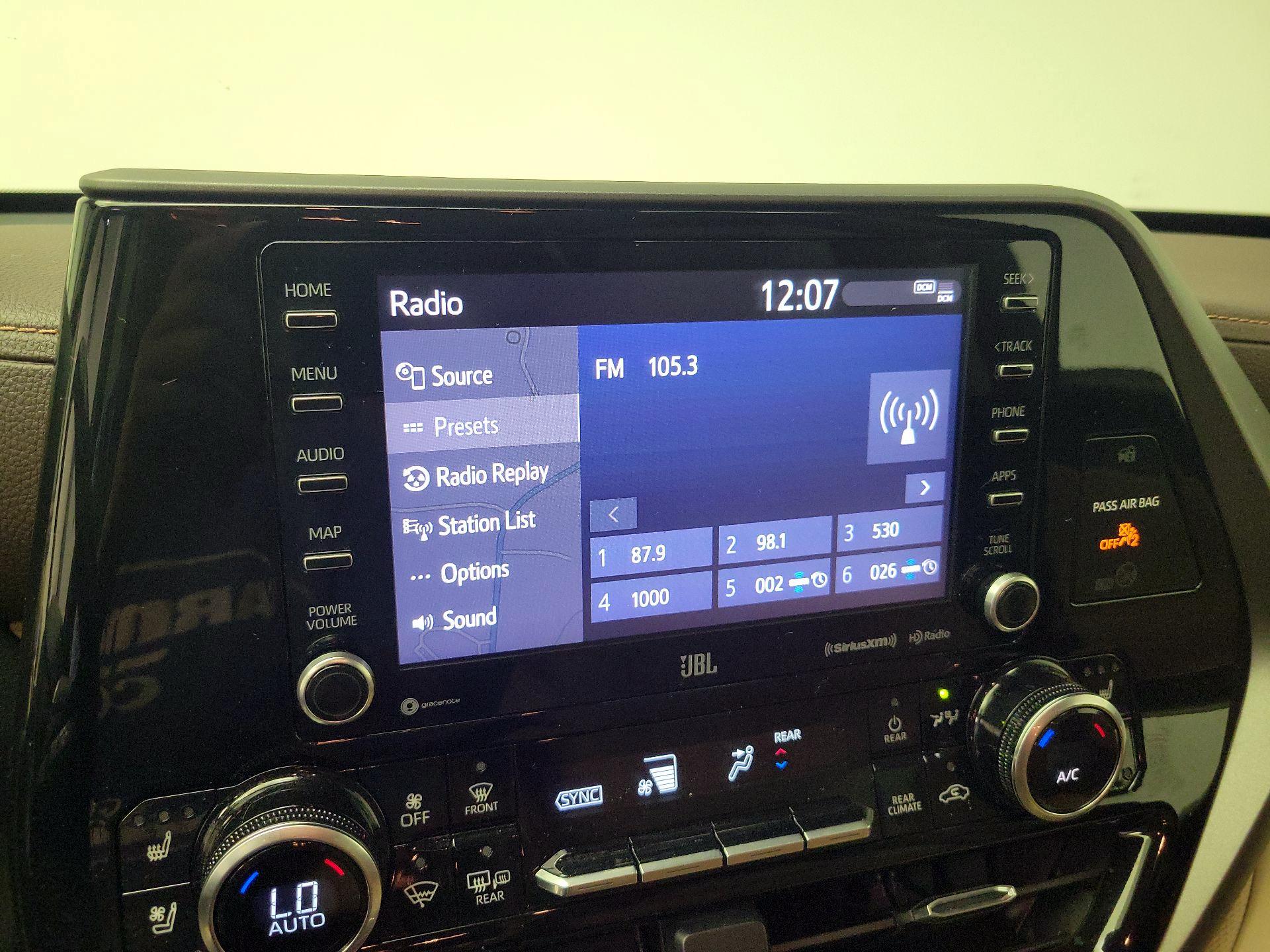 Thumbnail: 2021 Toyota Highlander - 16
