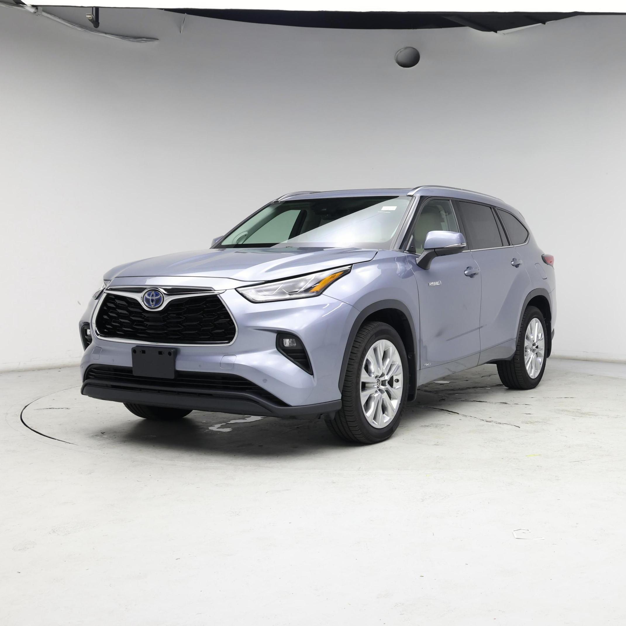 Thumbnail: 2021 Toyota Highlander - 4