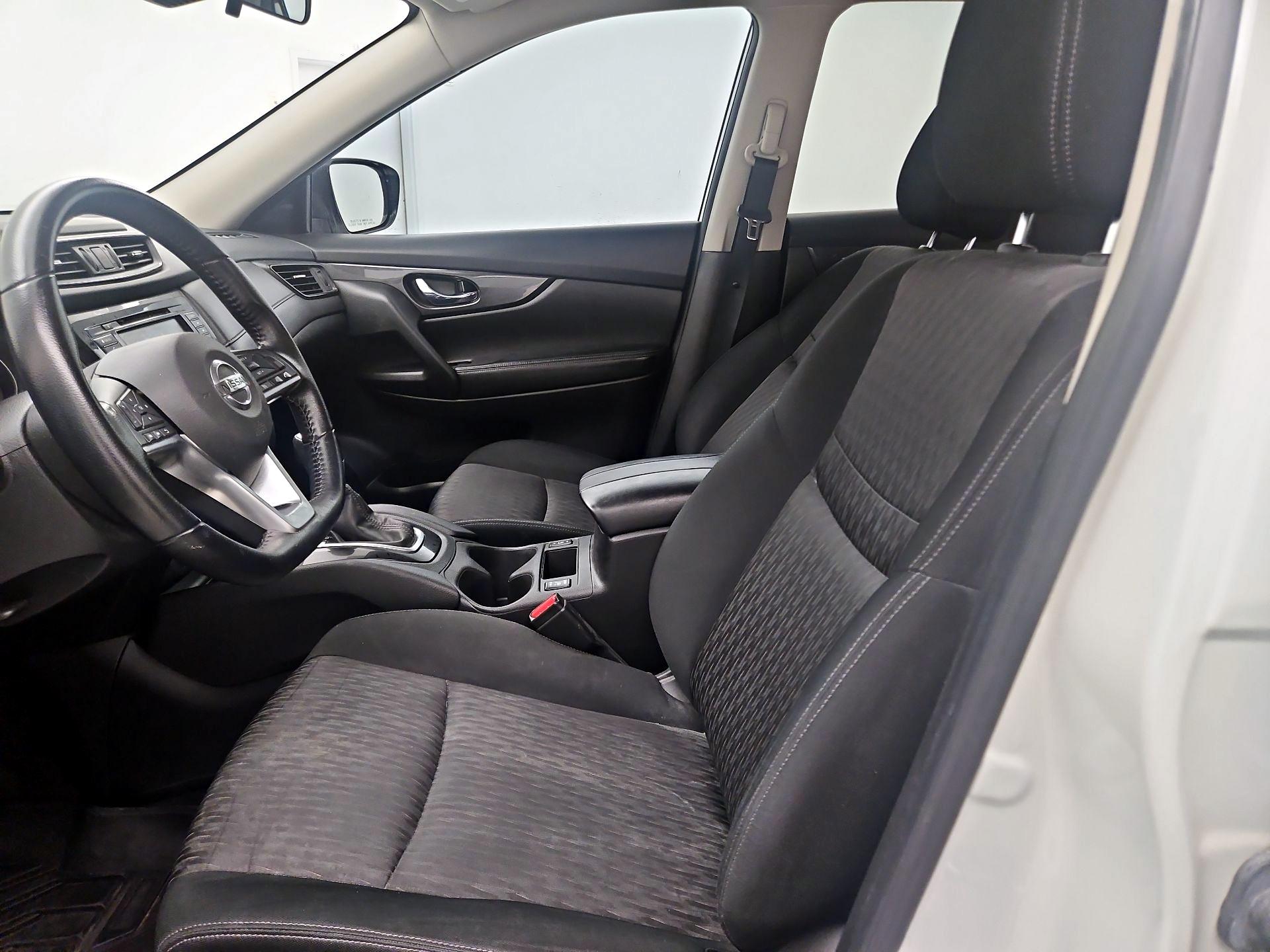 Thumbnail: 2020 Nissan Rogue - 11