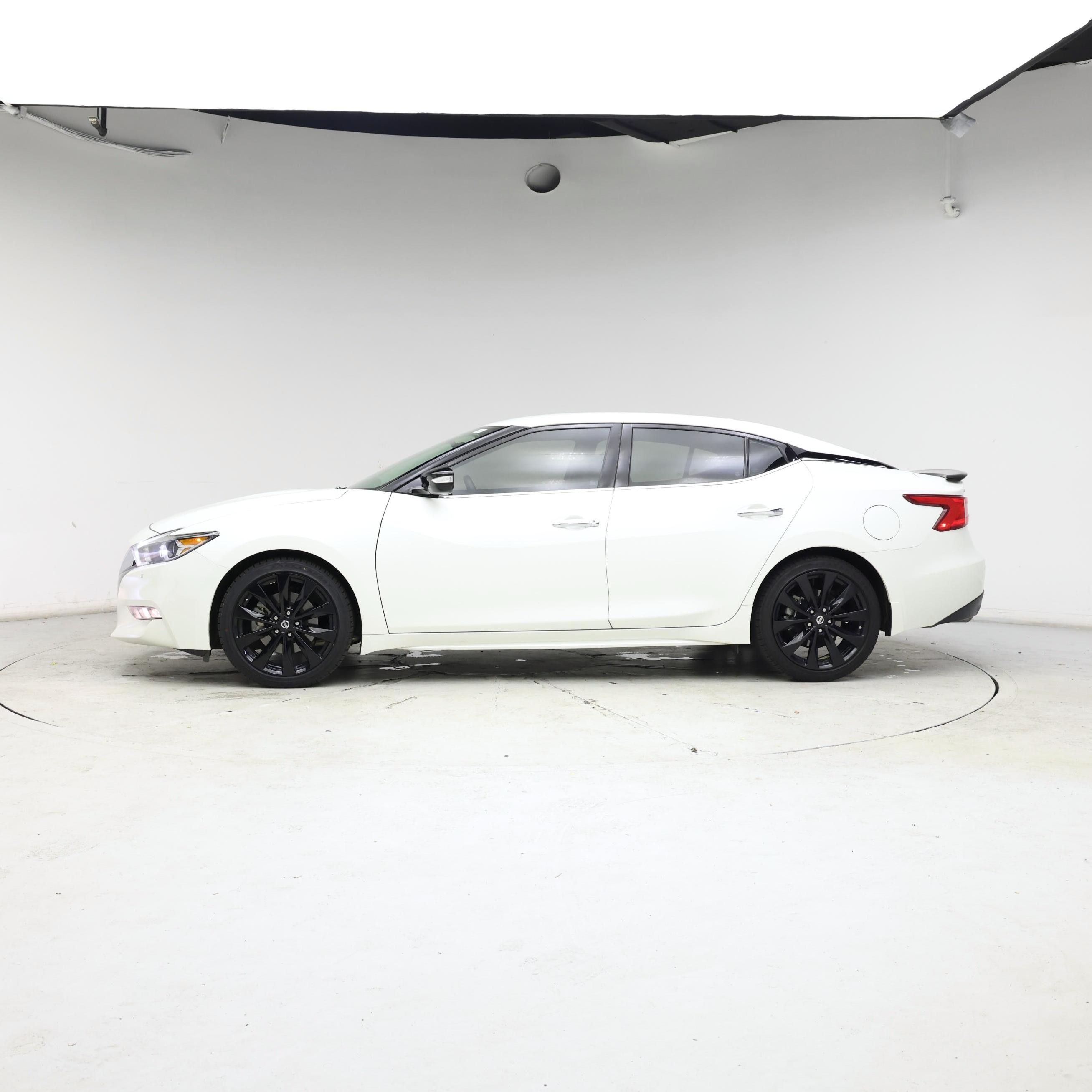 Thumbnail: 2017 Nissan Maxima - 3