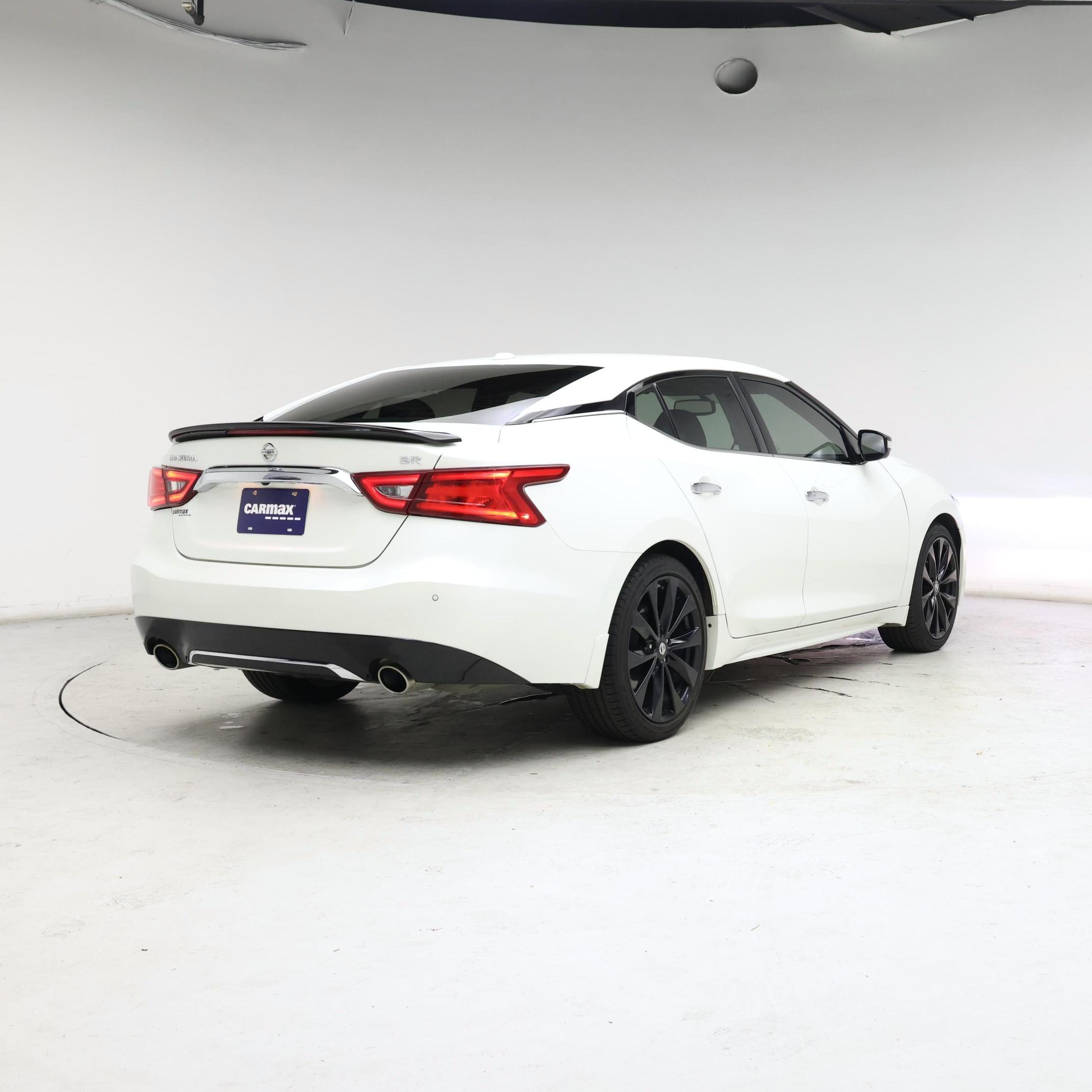 Thumbnail: 2017 Nissan Maxima - 8