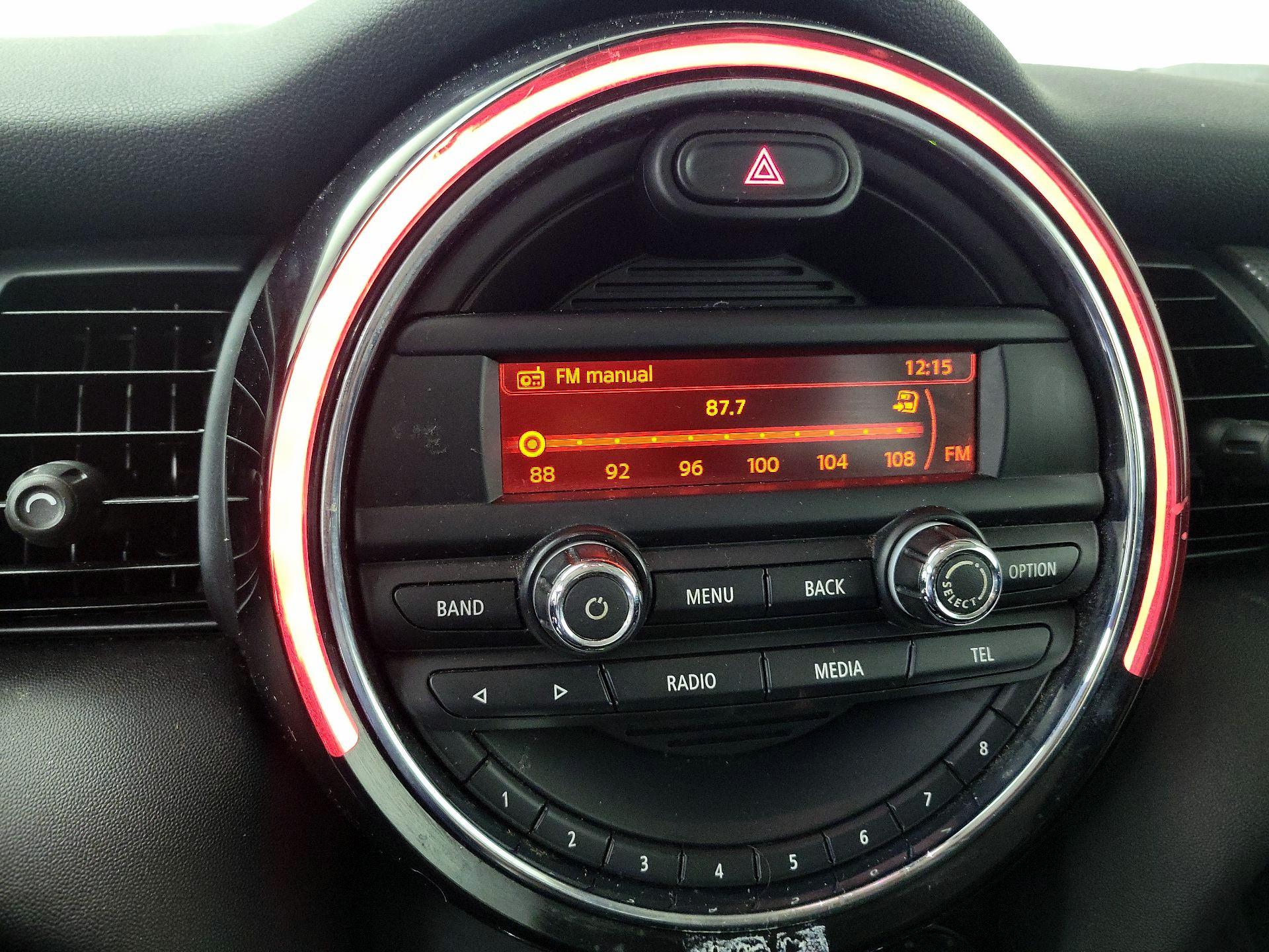 Thumbnail: 2015 MINI Cooper Hardtop - 14