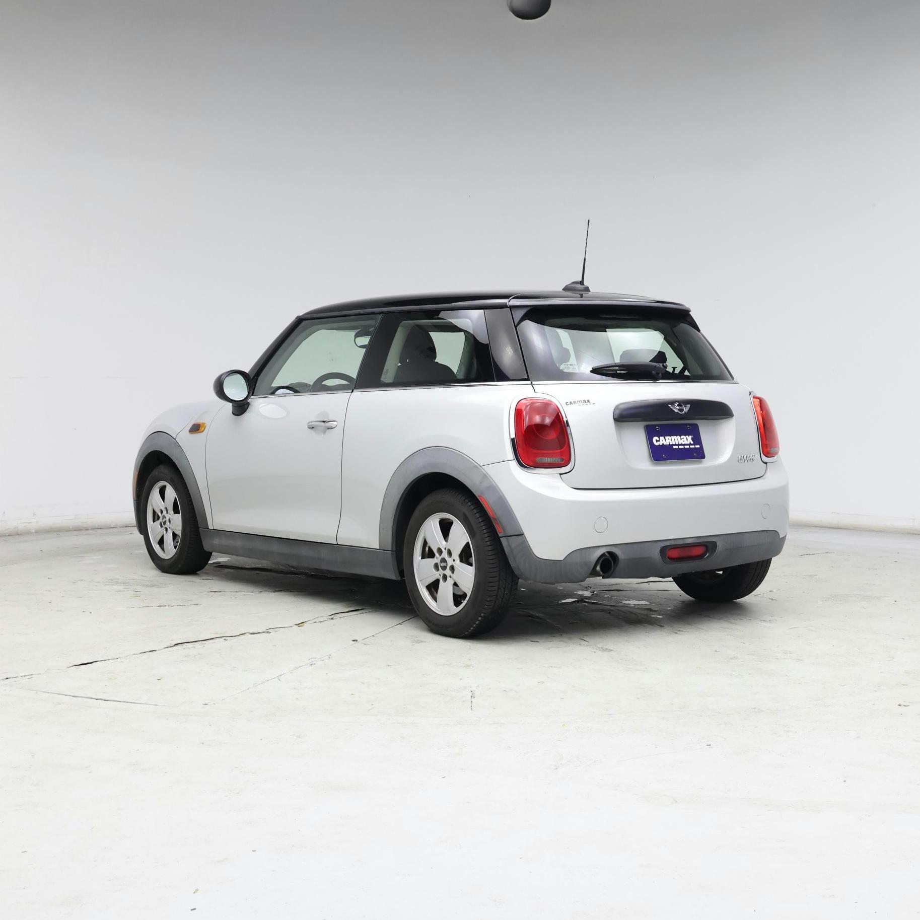 Thumbnail: 2015 MINI Cooper Hardtop - 2