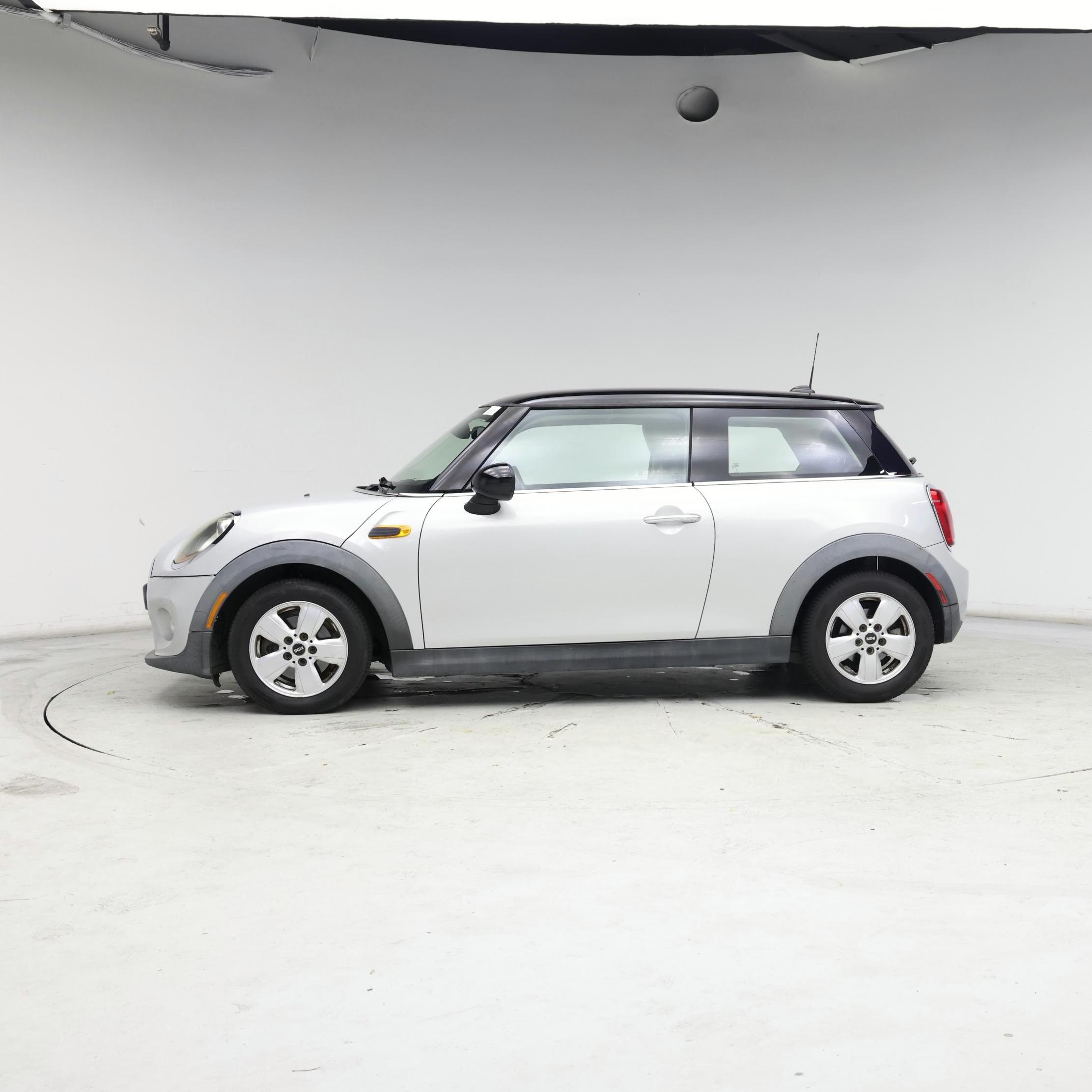 Thumbnail: 2015 MINI Cooper Hardtop - 3
