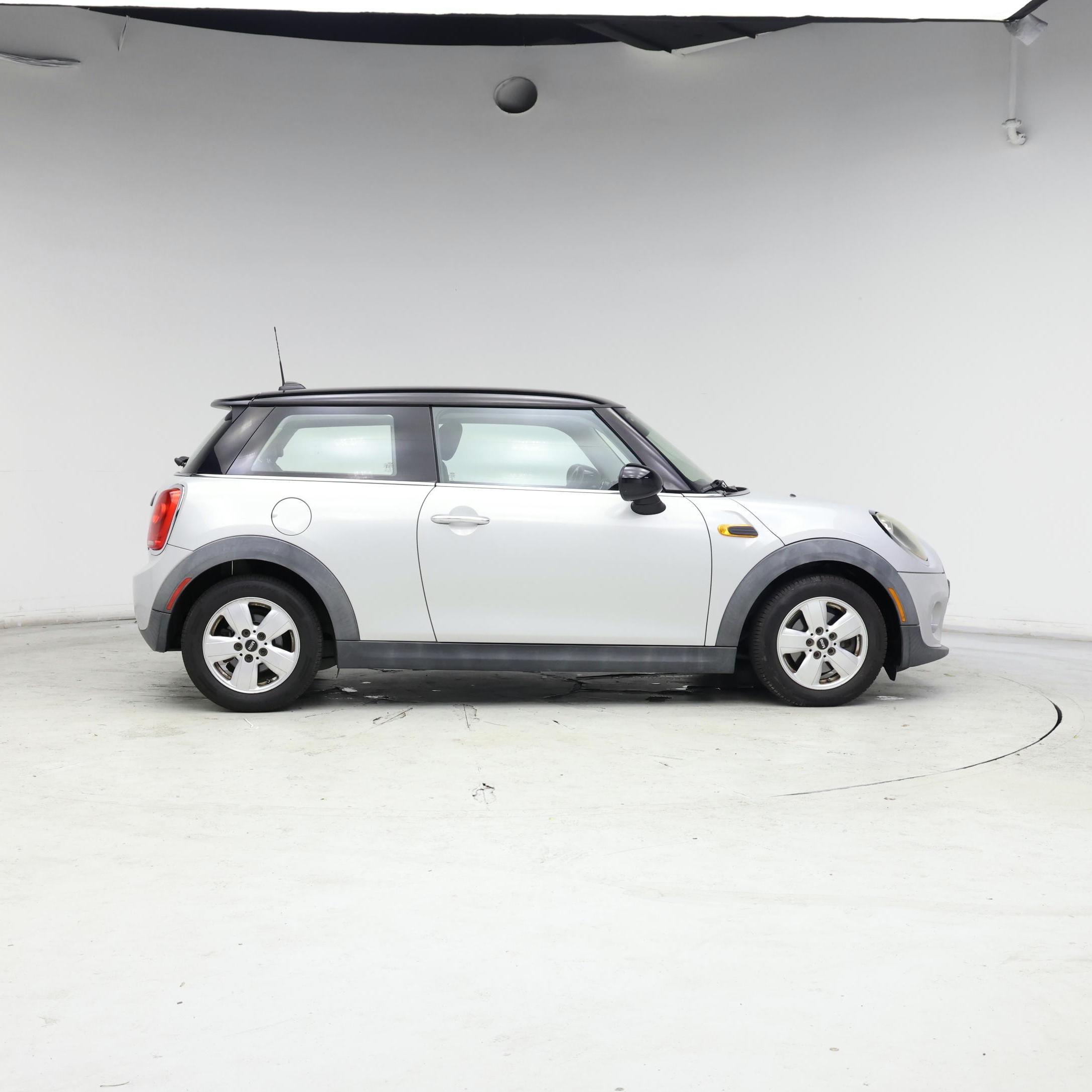 Thumbnail: 2015 MINI Cooper Hardtop - 7