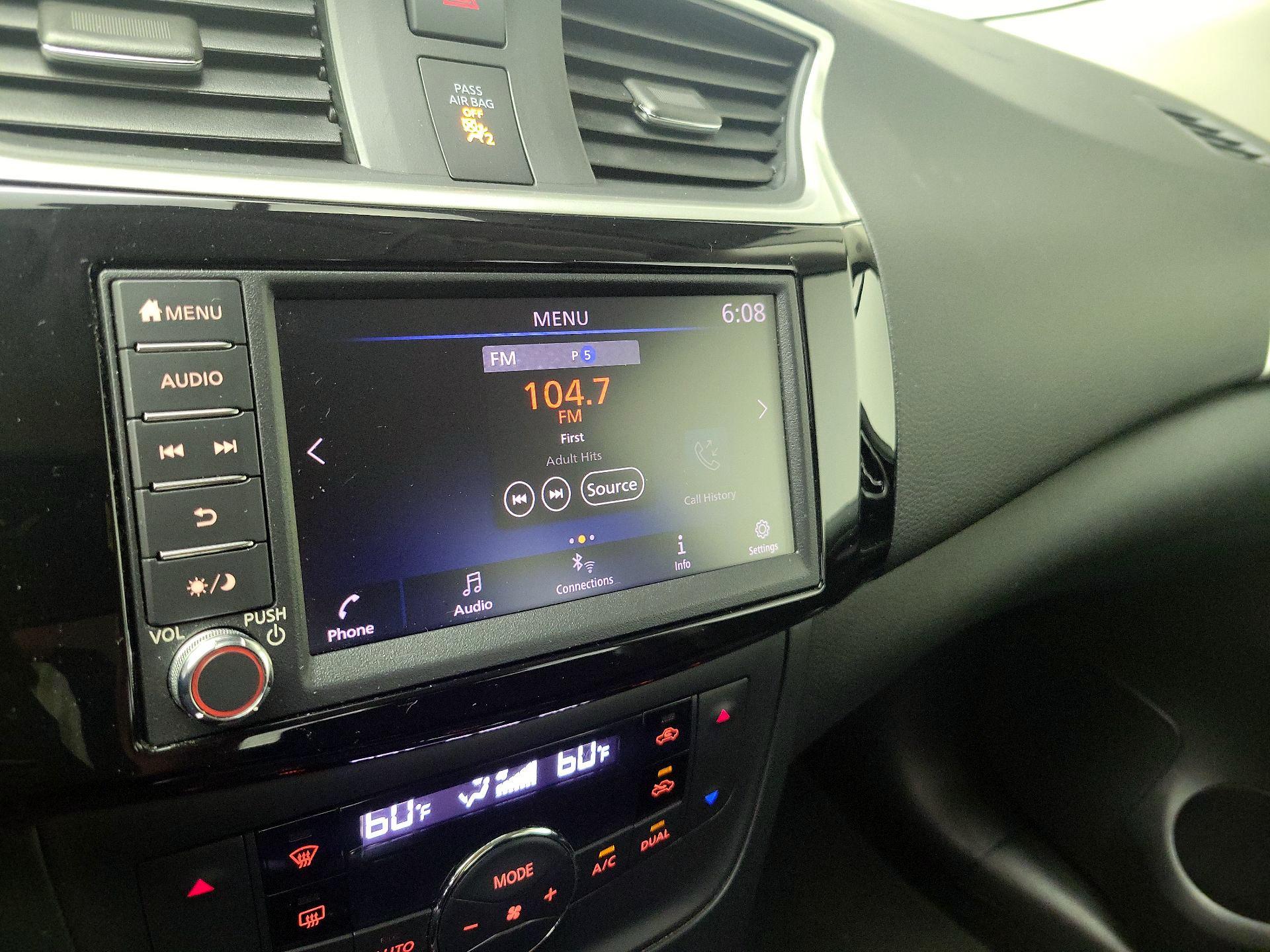 Thumbnail: 2019 Nissan Sentra - 14