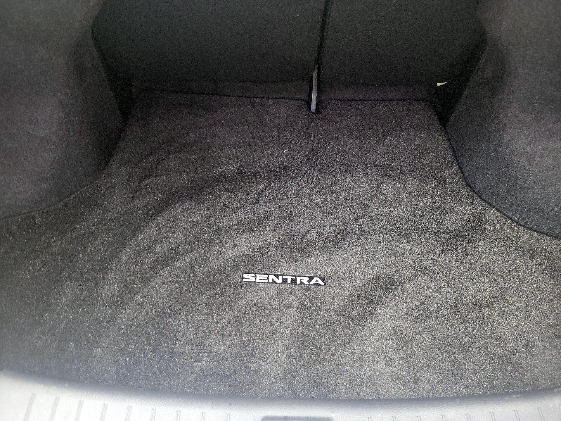 Thumbnail: 2019 Nissan Sentra - 19