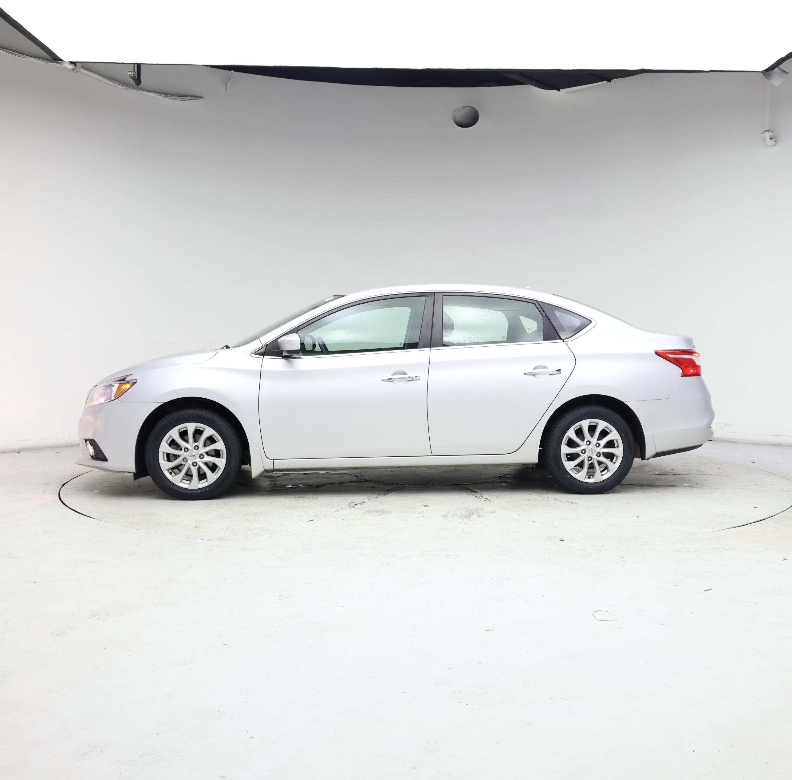 Thumbnail: 2019 Nissan Sentra - 3