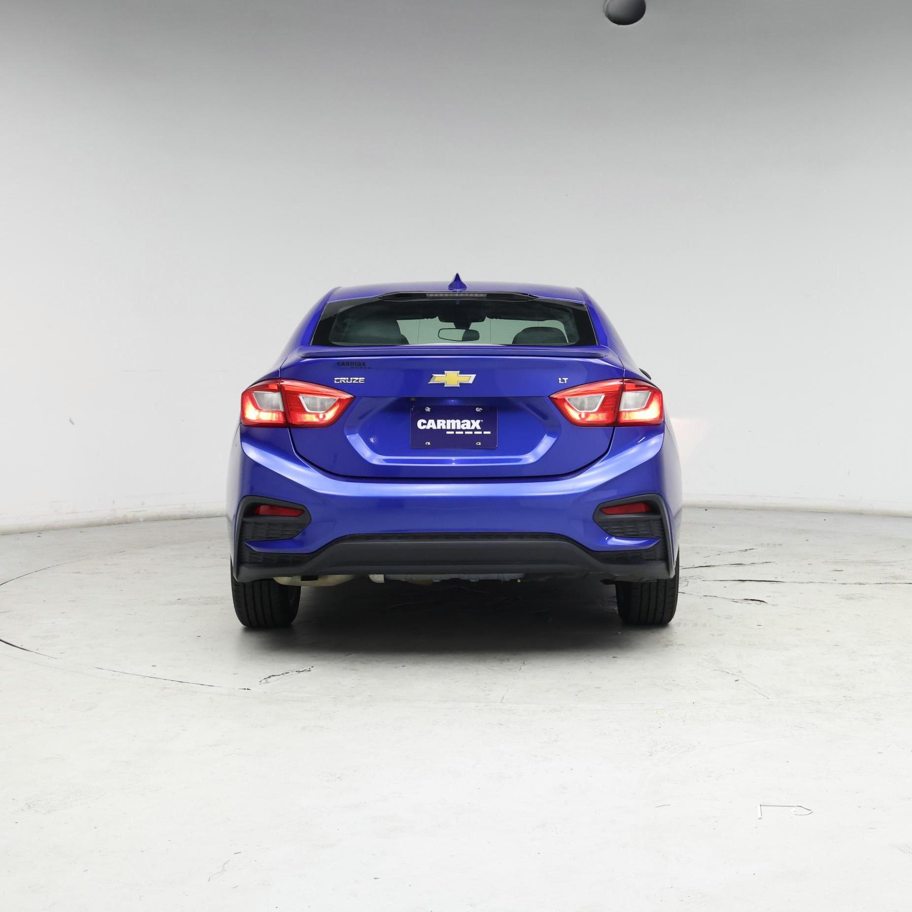 Thumbnail: 2017 Chevrolet Cruze - 6