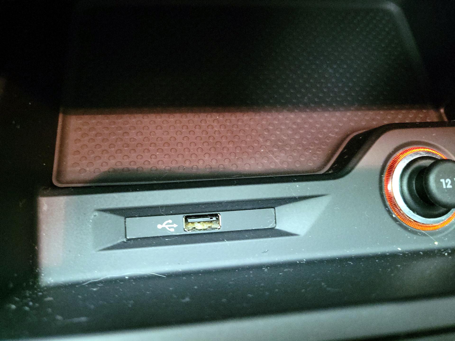 Thumbnail: 2016 Volkswagen Passat - 18