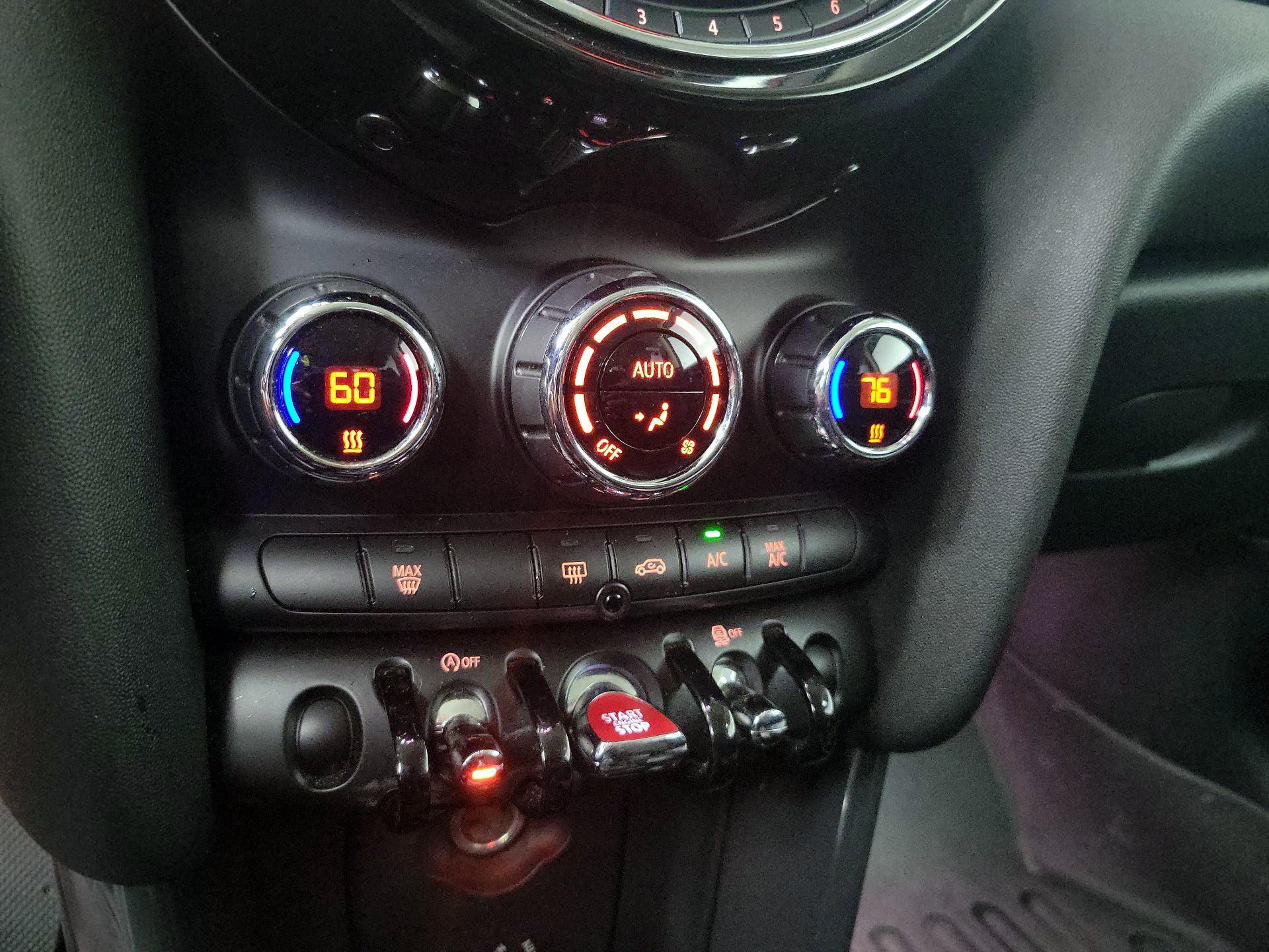 Thumbnail: 2017 MINI Cooper Hardtop - 16