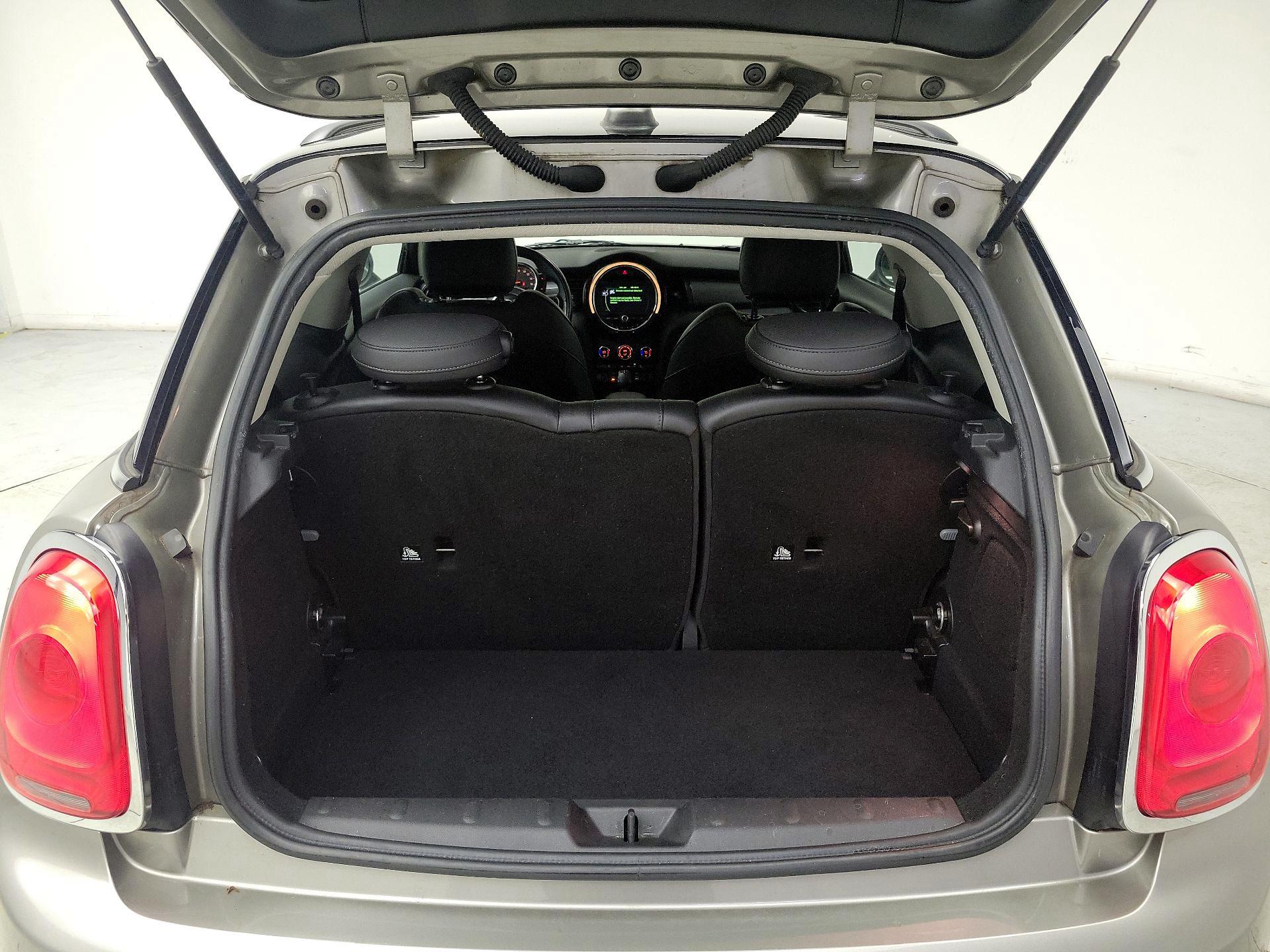Thumbnail: 2017 MINI Cooper Hardtop - 20