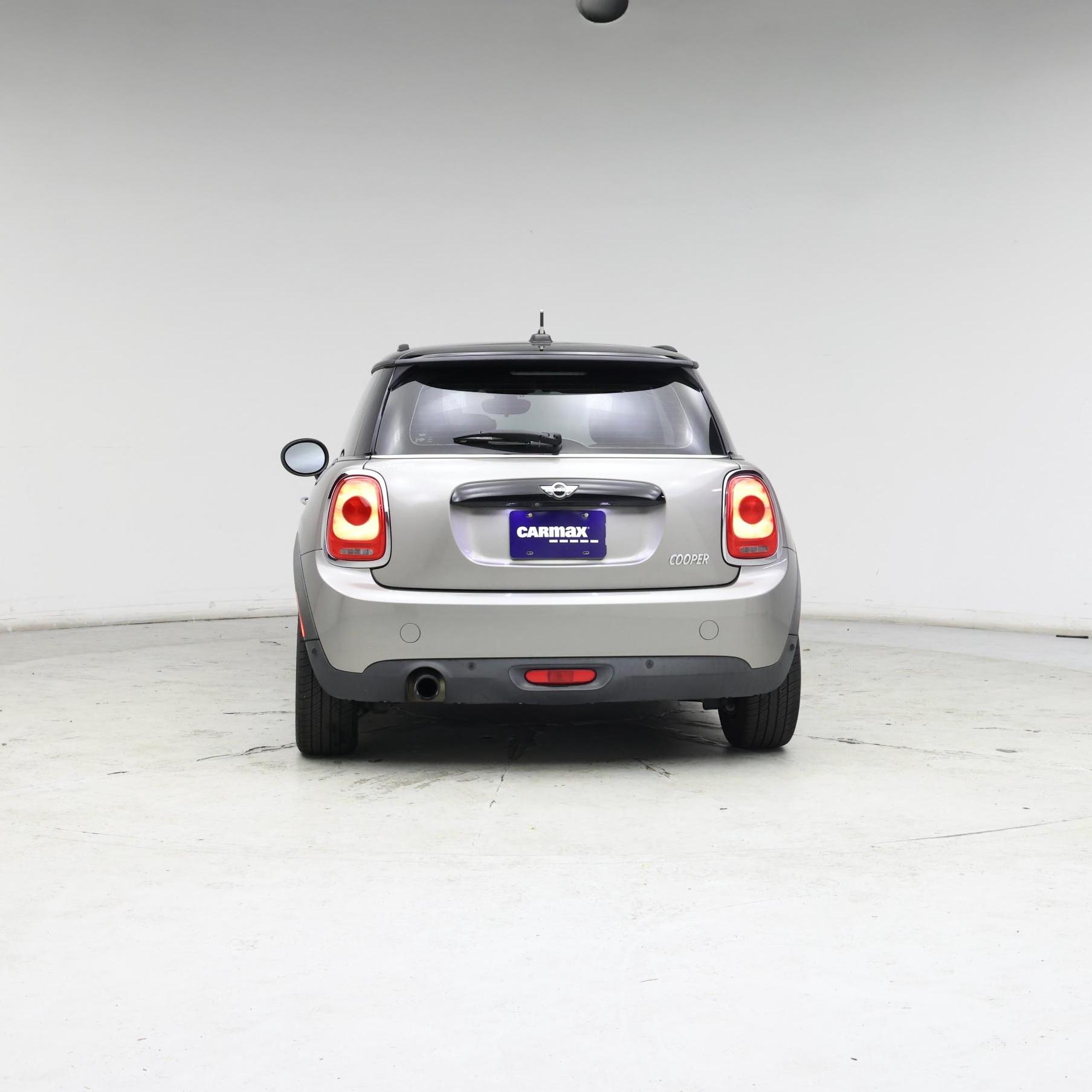 Thumbnail: 2017 MINI Cooper Hardtop - 6