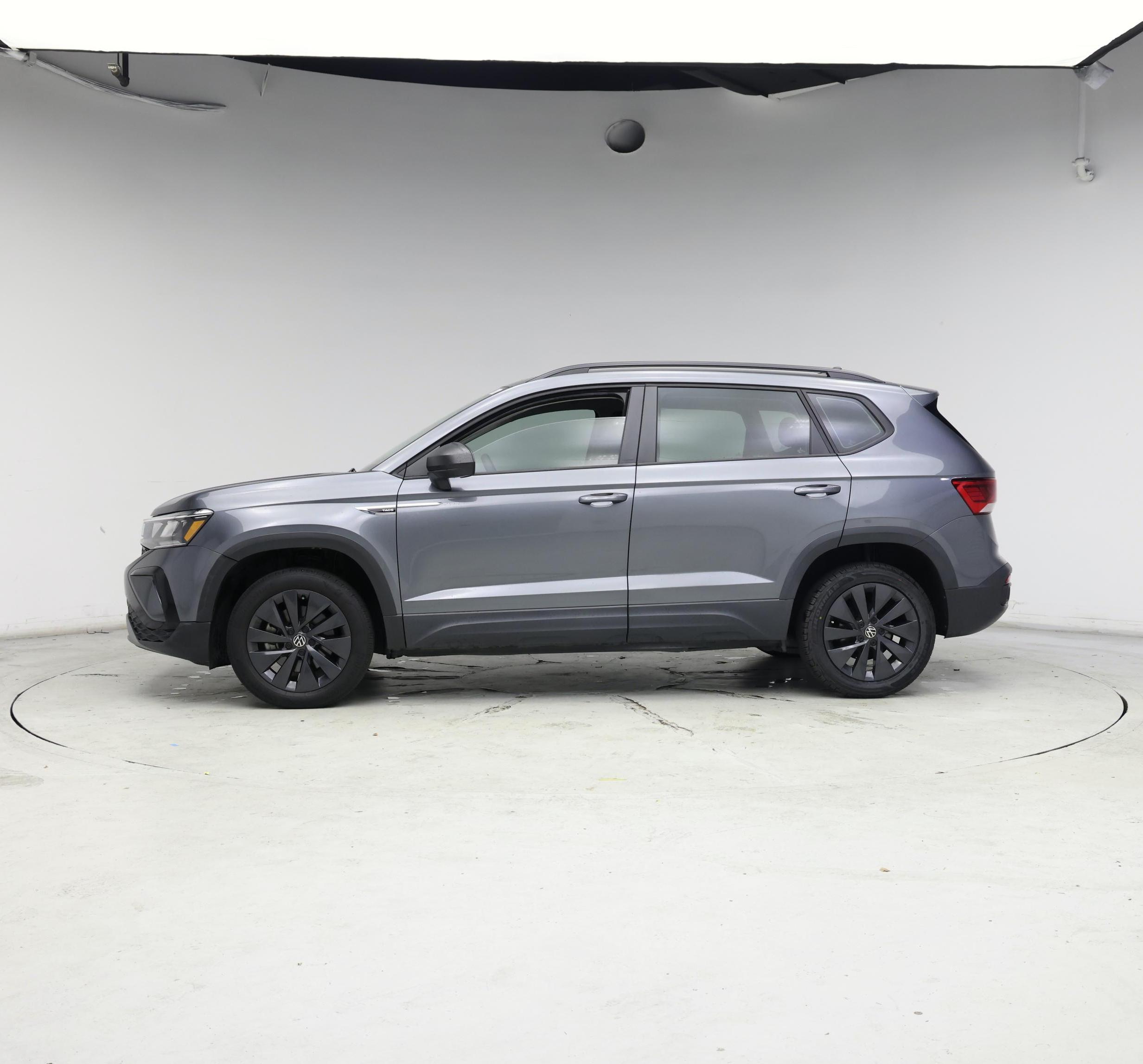 Thumbnail: 2022 Volkswagen Taos - 3