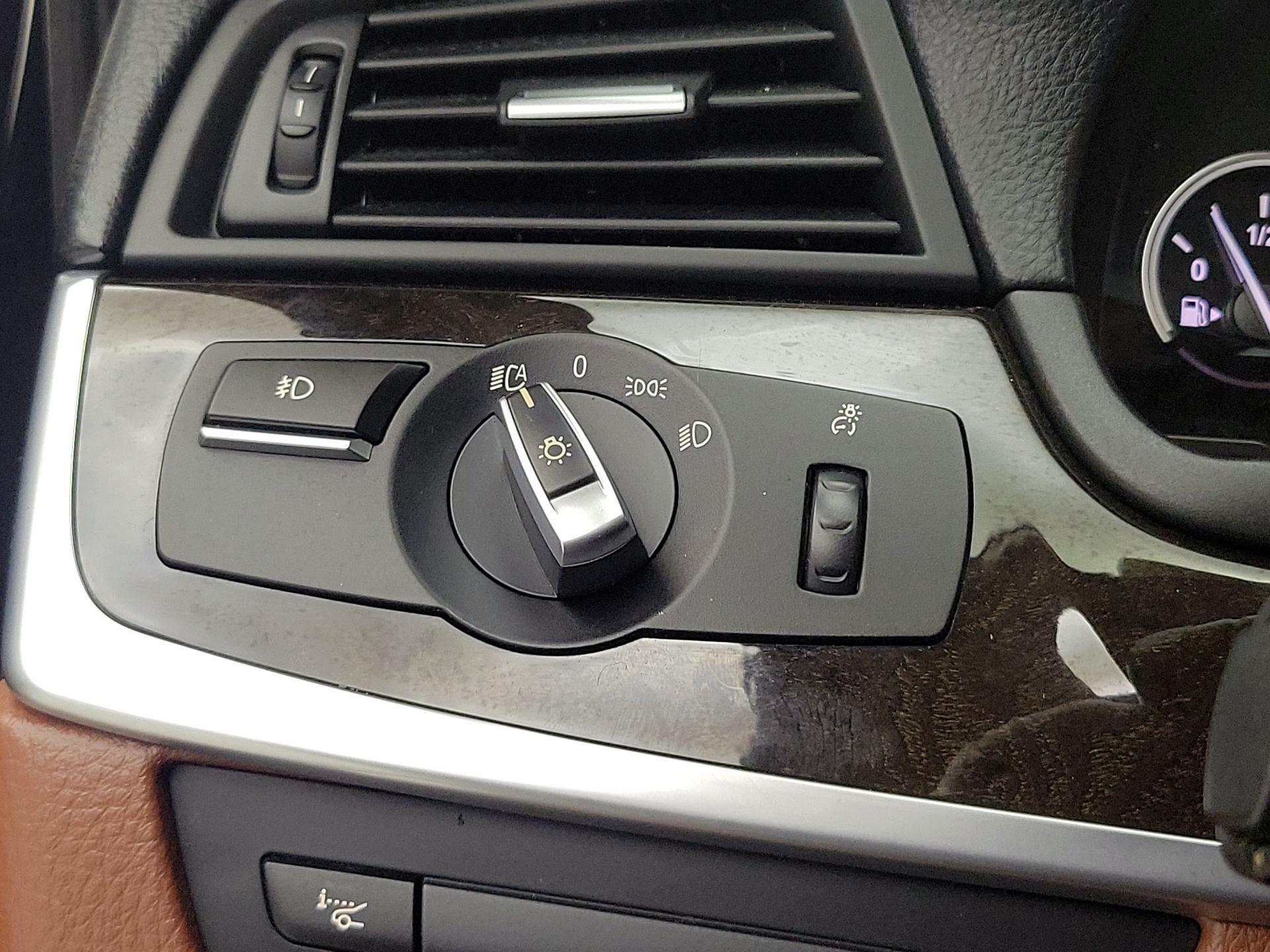 Thumbnail: 2015 BMW 5 Series - 13
