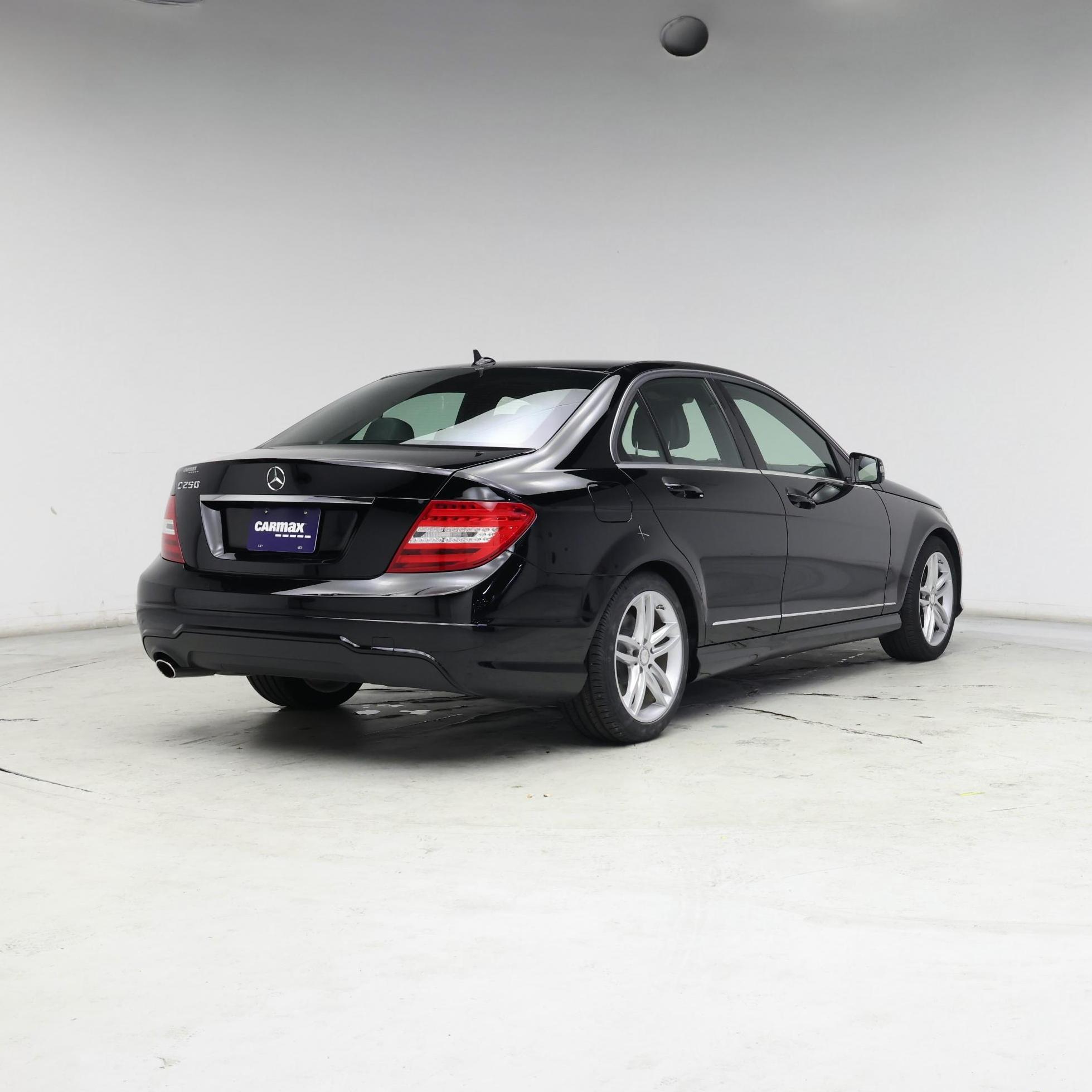 Thumbnail: 2014 Mercedes-Benz C-Class - 8