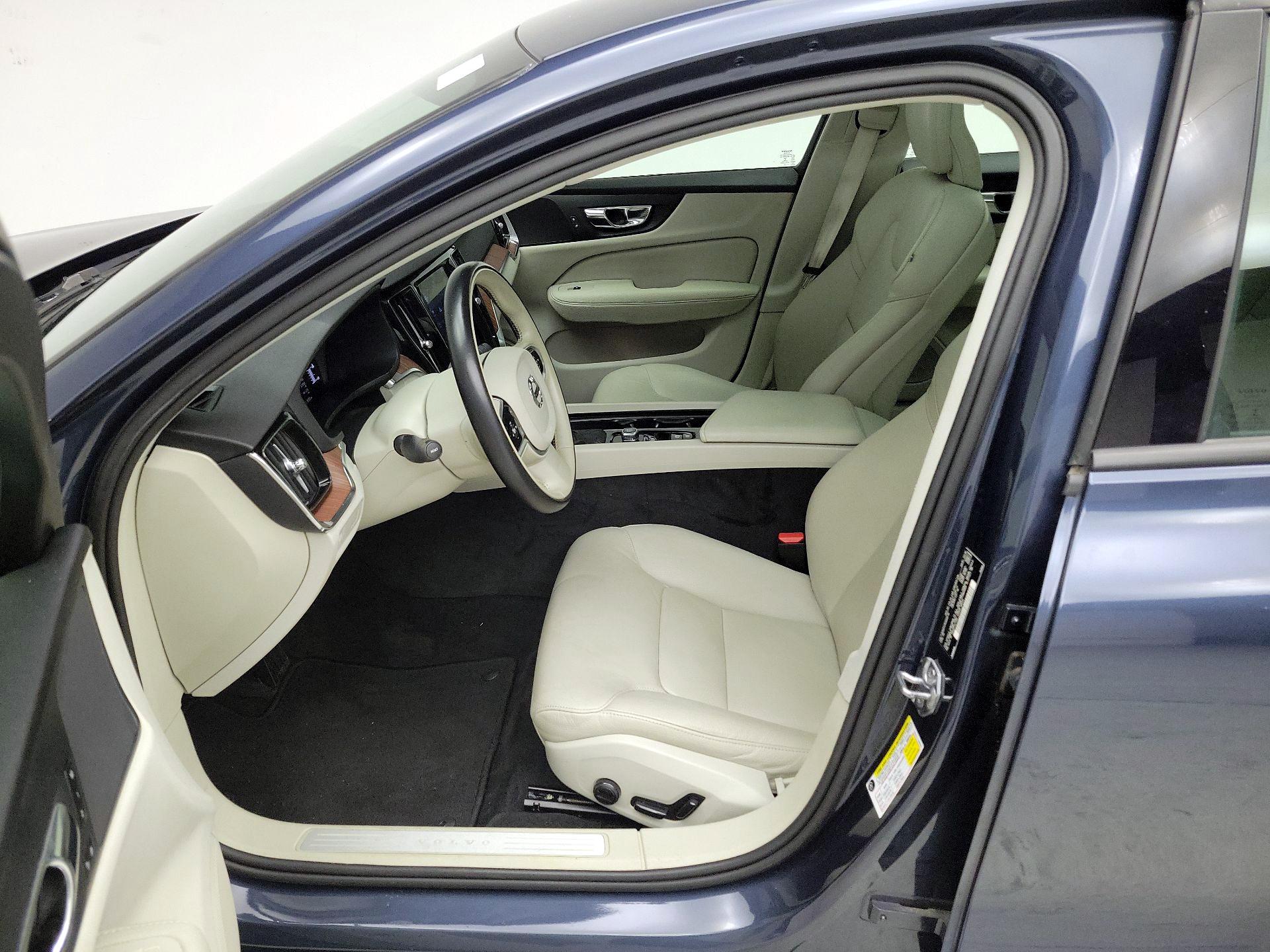 Thumbnail: 2019 Volvo S60 - 11
