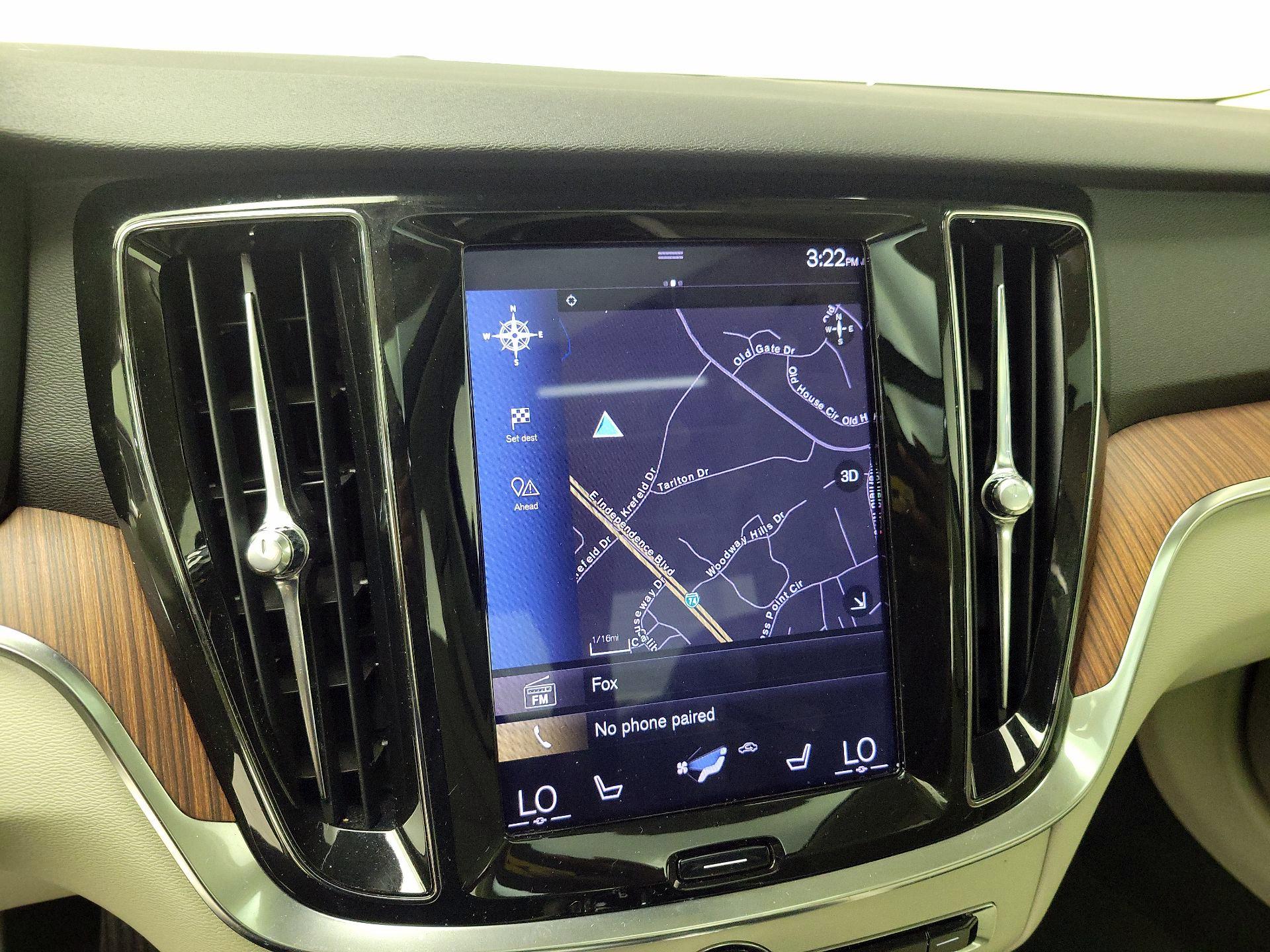Thumbnail: 2019 Volvo S60 - 14