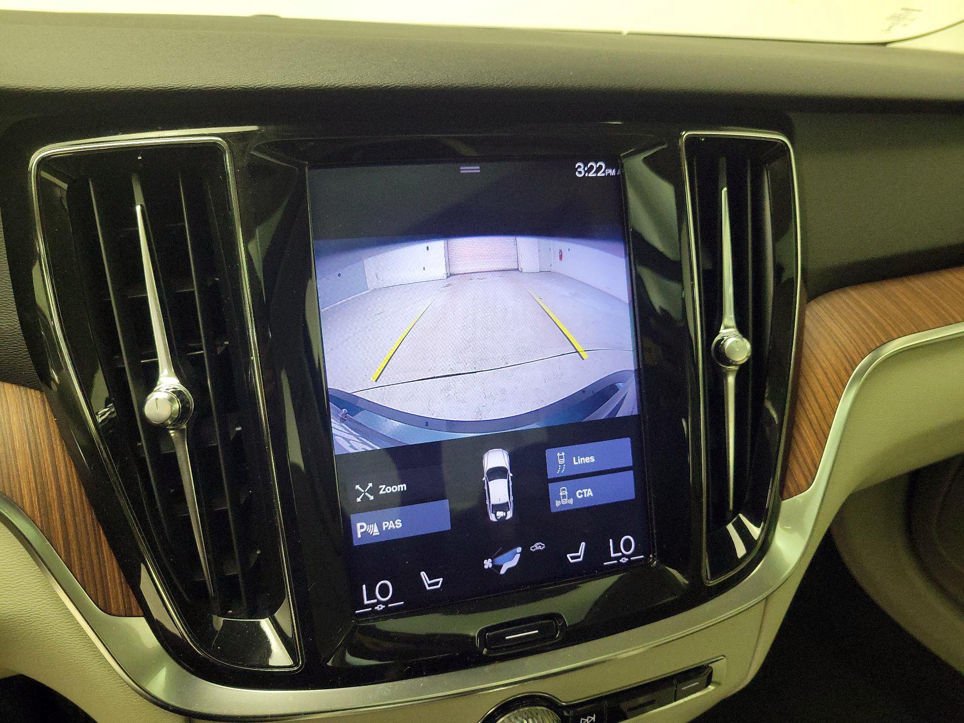 Thumbnail: 2019 Volvo S60 - 15