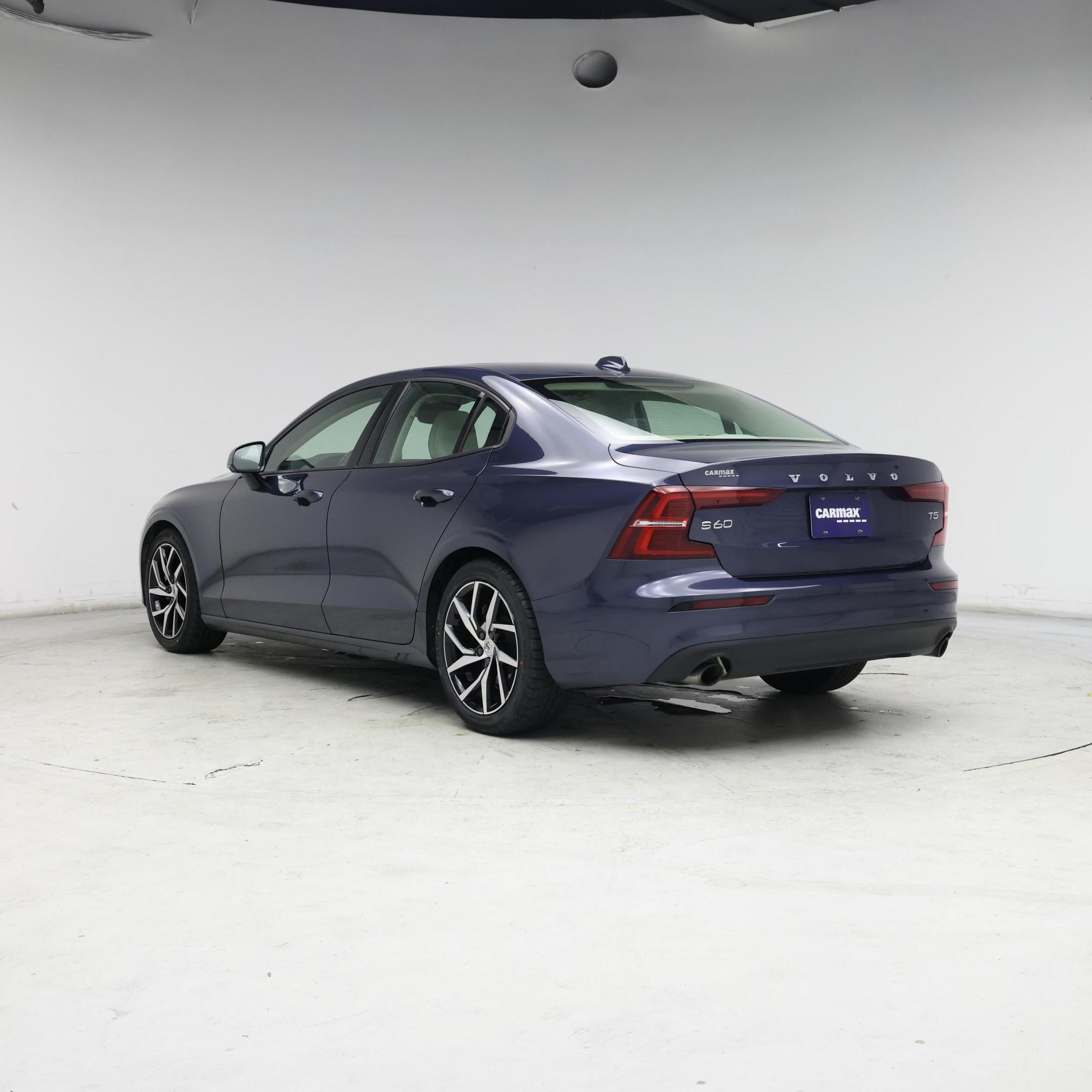 Thumbnail: 2019 Volvo S60 - 2