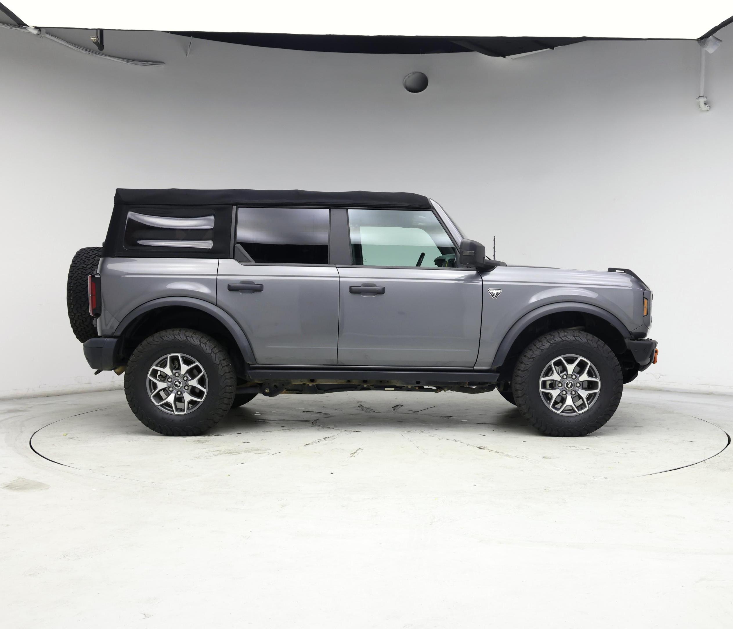 Thumbnail: 2021 Ford Bronco - 7