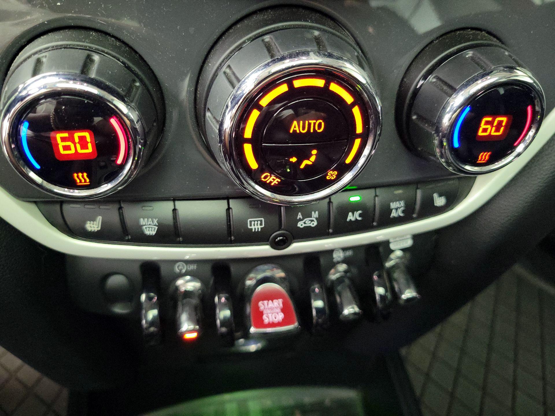 Thumbnail: 2019 MINI Cooper Countryman - 16