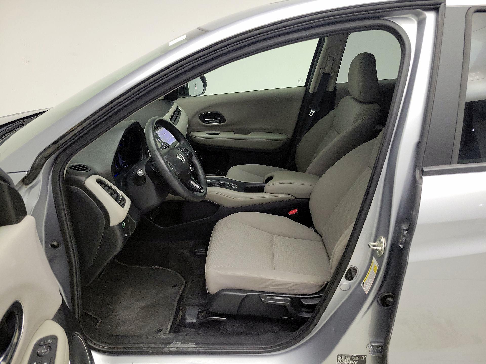 Thumbnail: 2018 Honda HR-V - 11