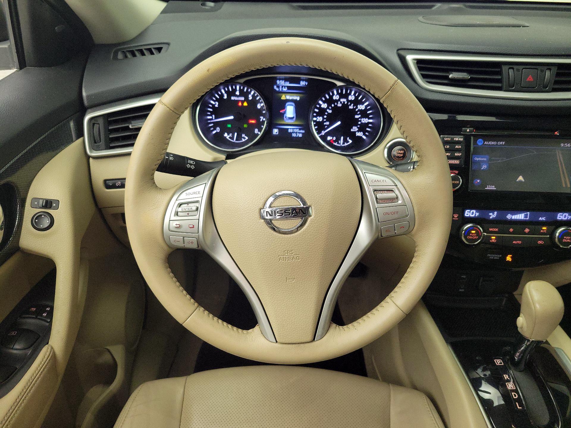 Thumbnail: 2015 Nissan Rogue - 10