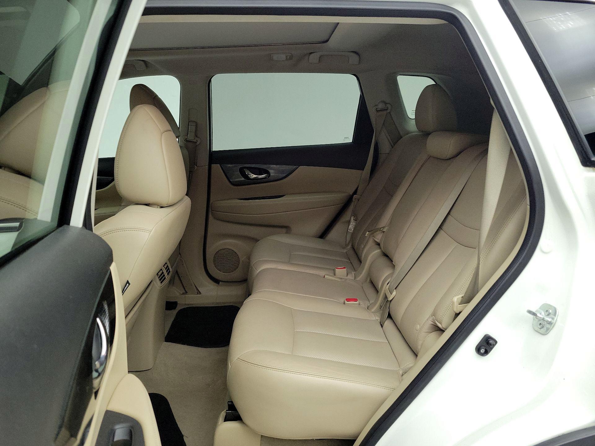 Thumbnail: 2015 Nissan Rogue - 20