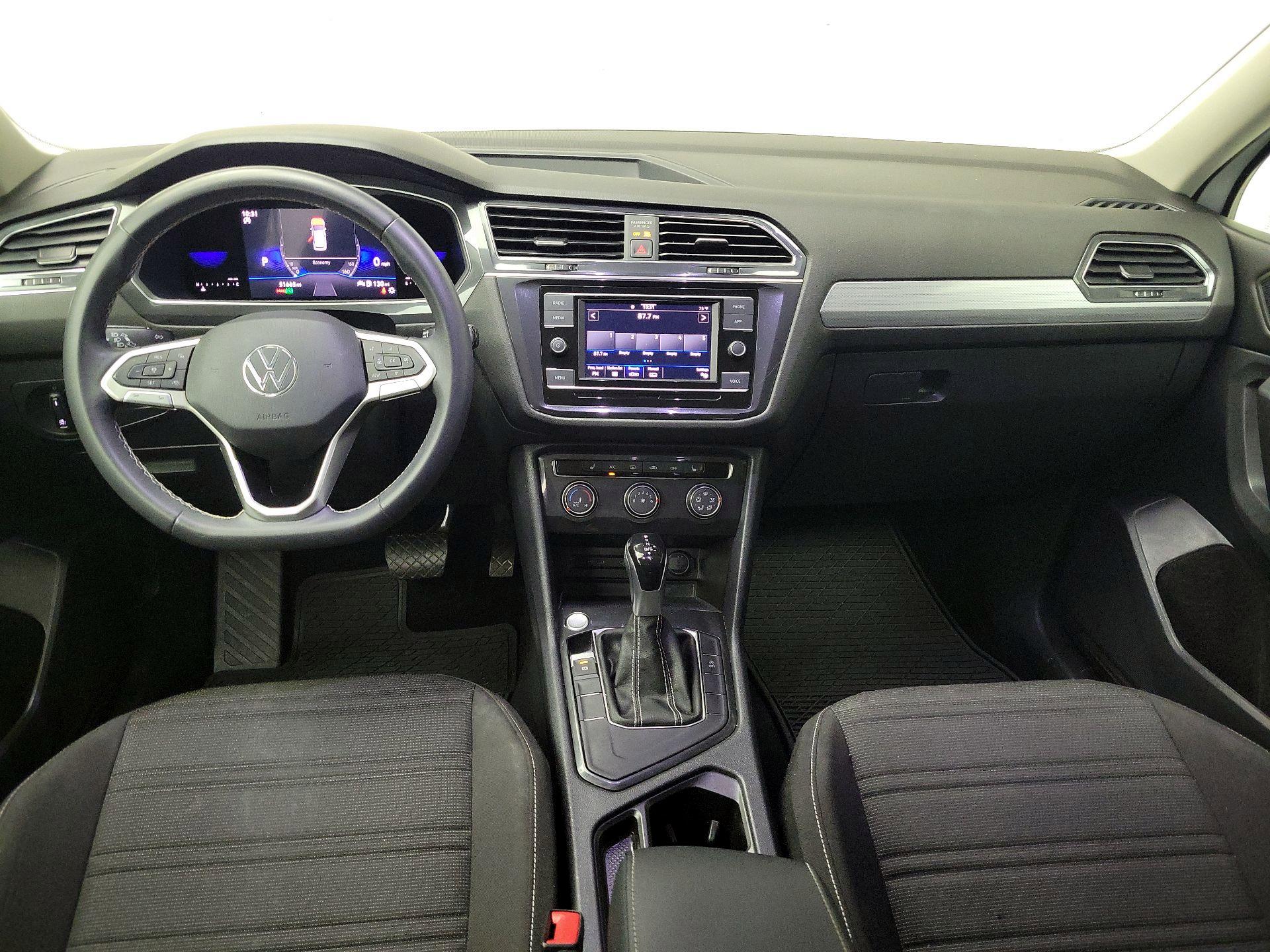 Thumbnail: 2023 Volkswagen Tiguan - 9